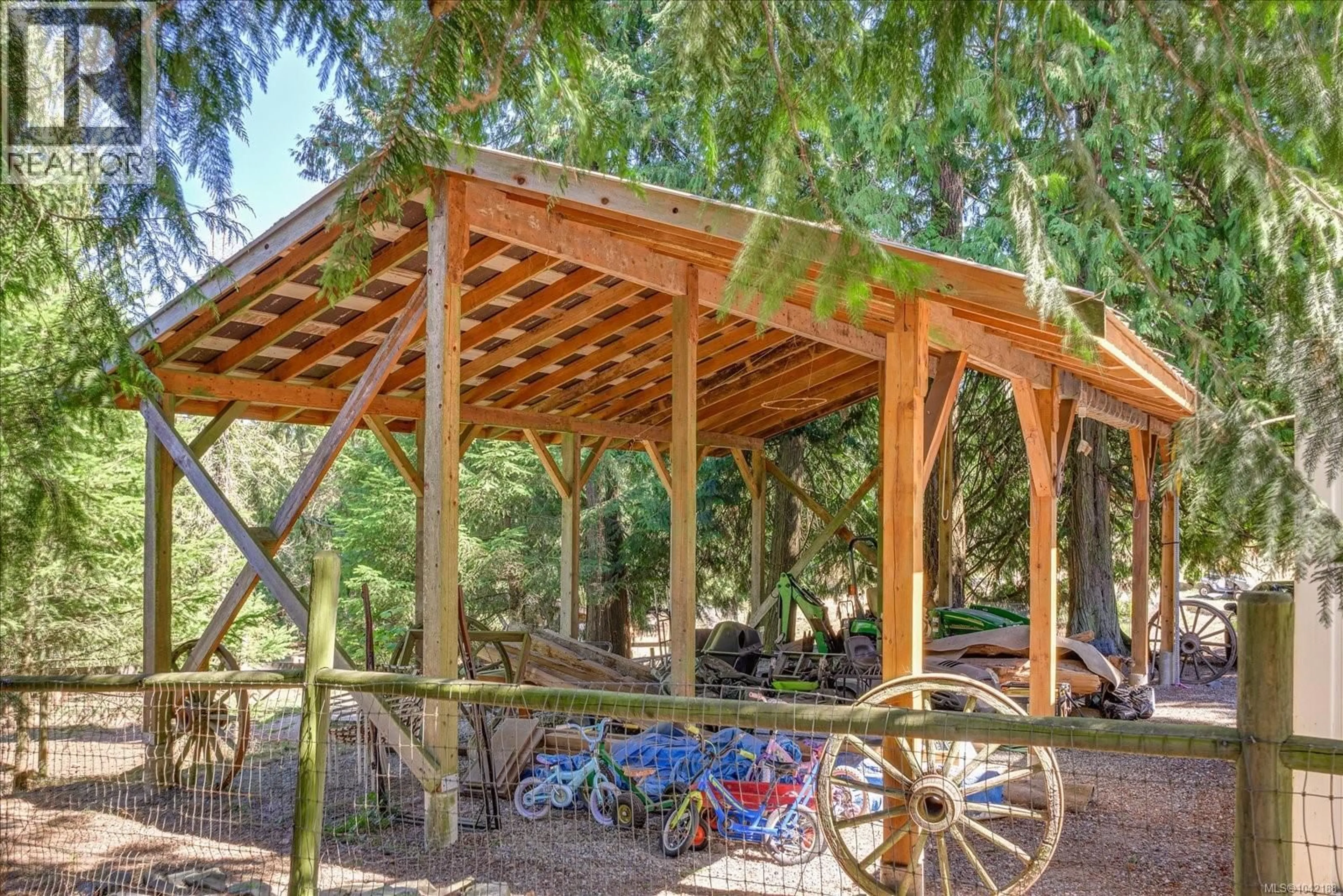 Patio, forest/trees view for 3171 DECOURCY DRIVE, Nanaimo British Columbia V9G1E2