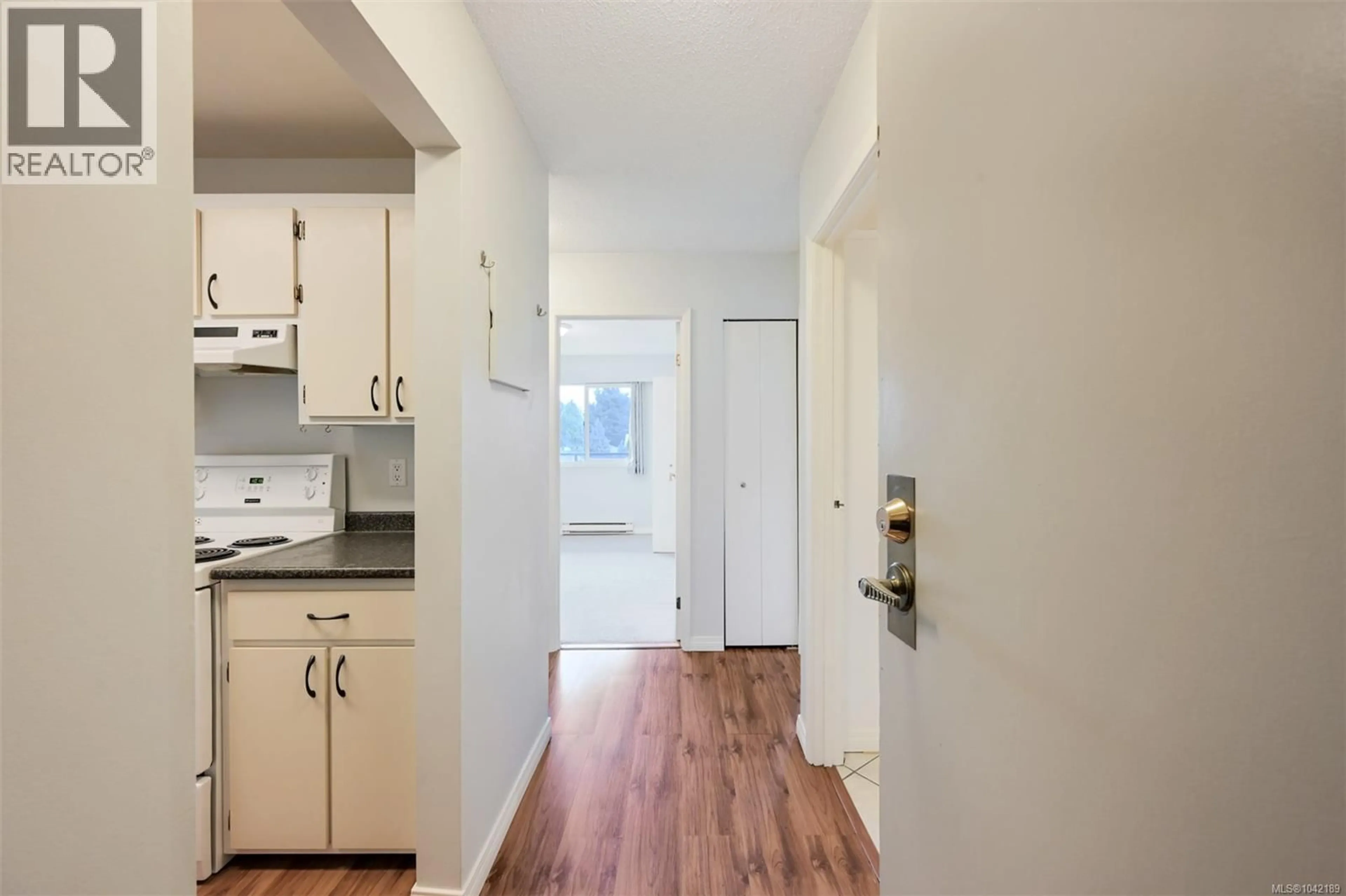 Unknown for 403 - 859 CARRIE STREET, Esquimalt British Columbia V9A5R5