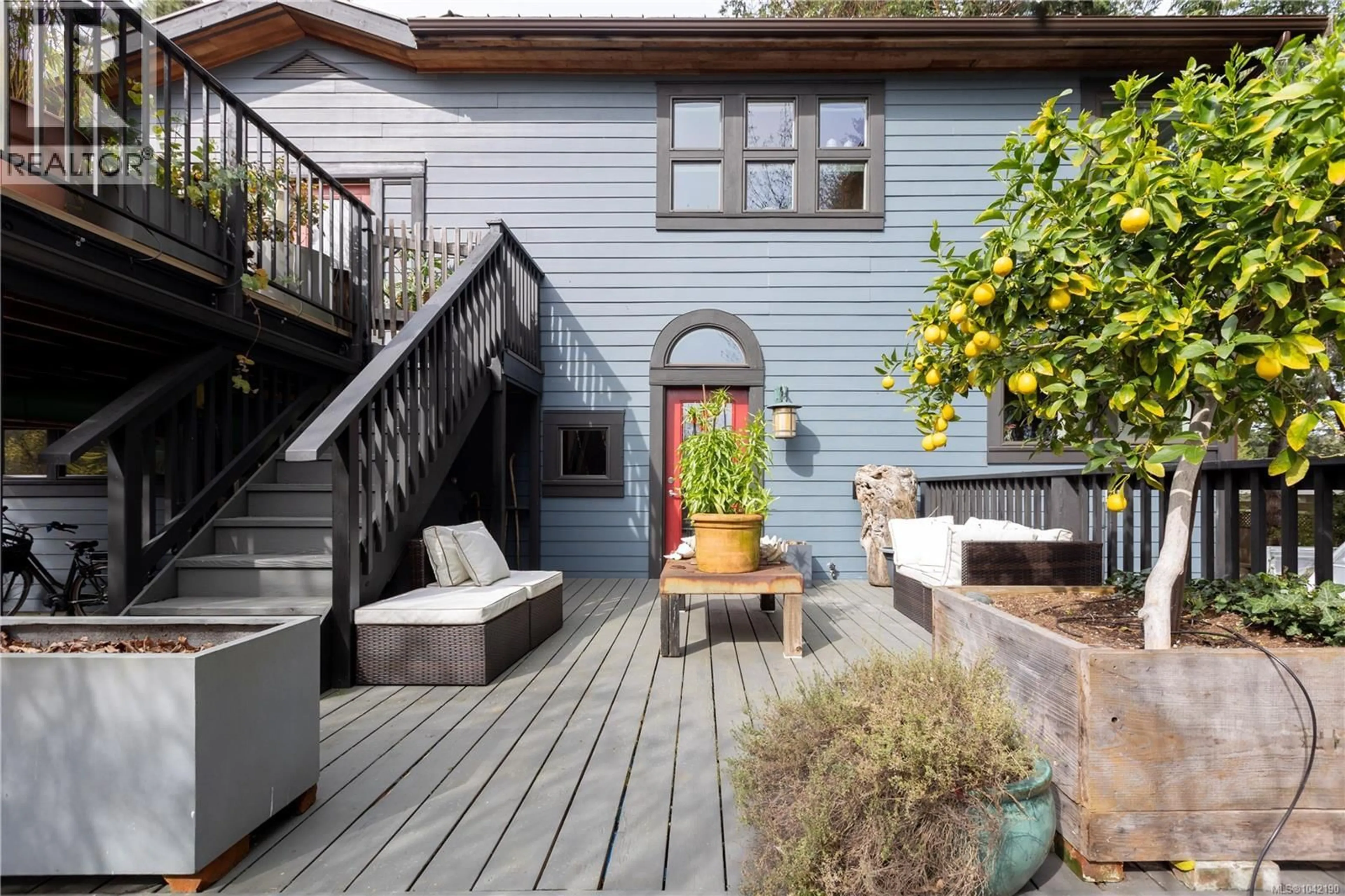 Patio, street for 142 PARK DRIVE, Salt Spring British Columbia V8K2R7