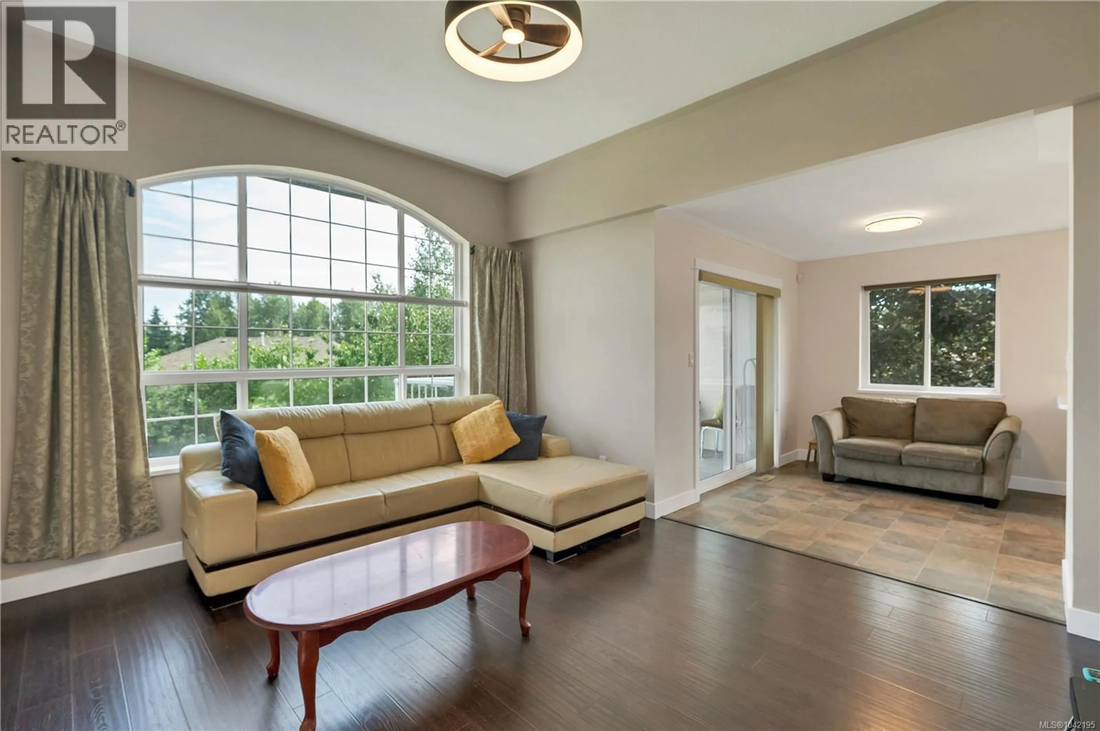 Living room with furniture, unknown for 688 HUDSON ROAD, Campbell River British Columbia V9H1R9