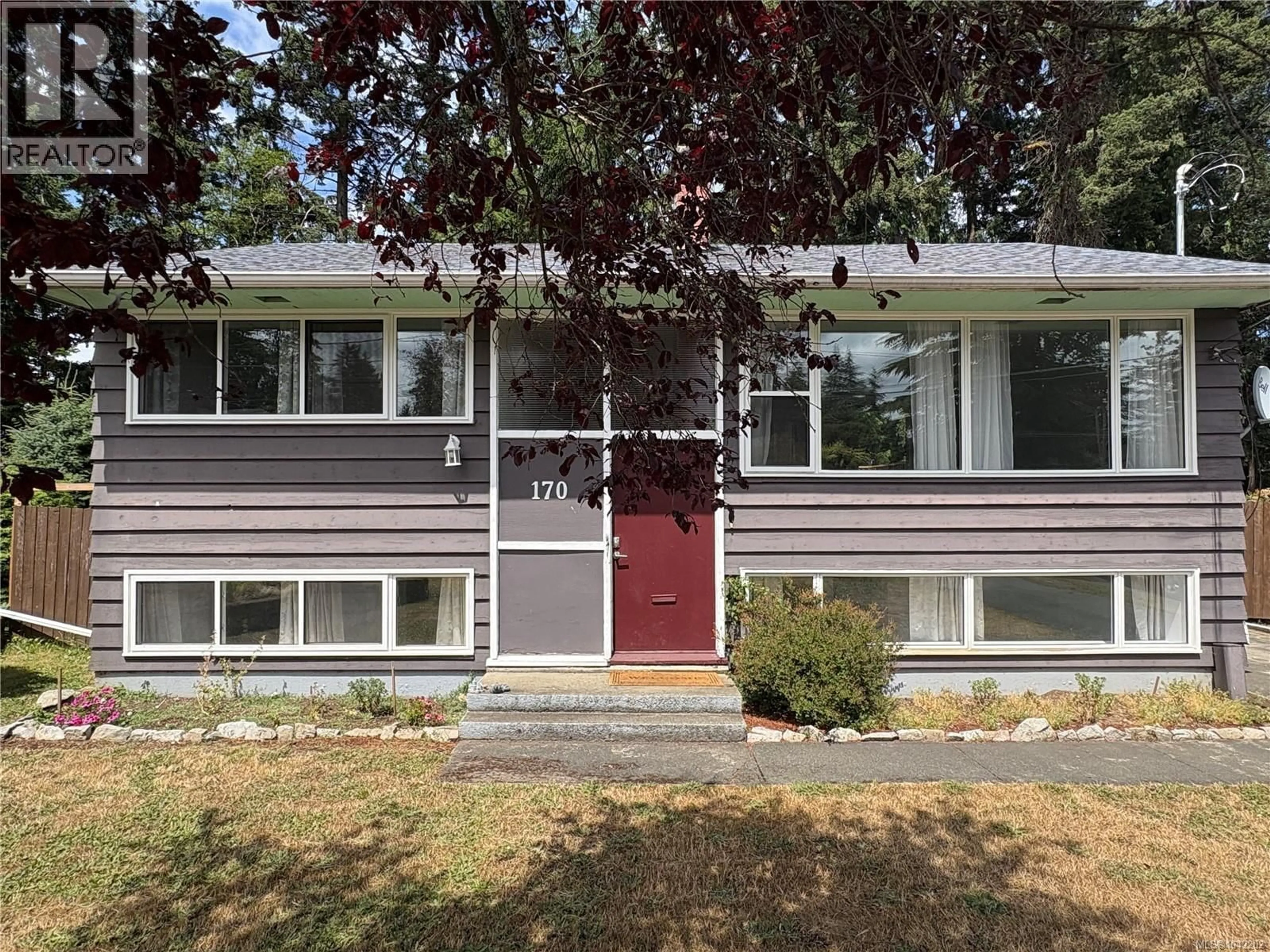 Home with vinyl exterior material, street for 170 GIGGLESWICK PLACE, Nanaimo British Columbia V9S2V8