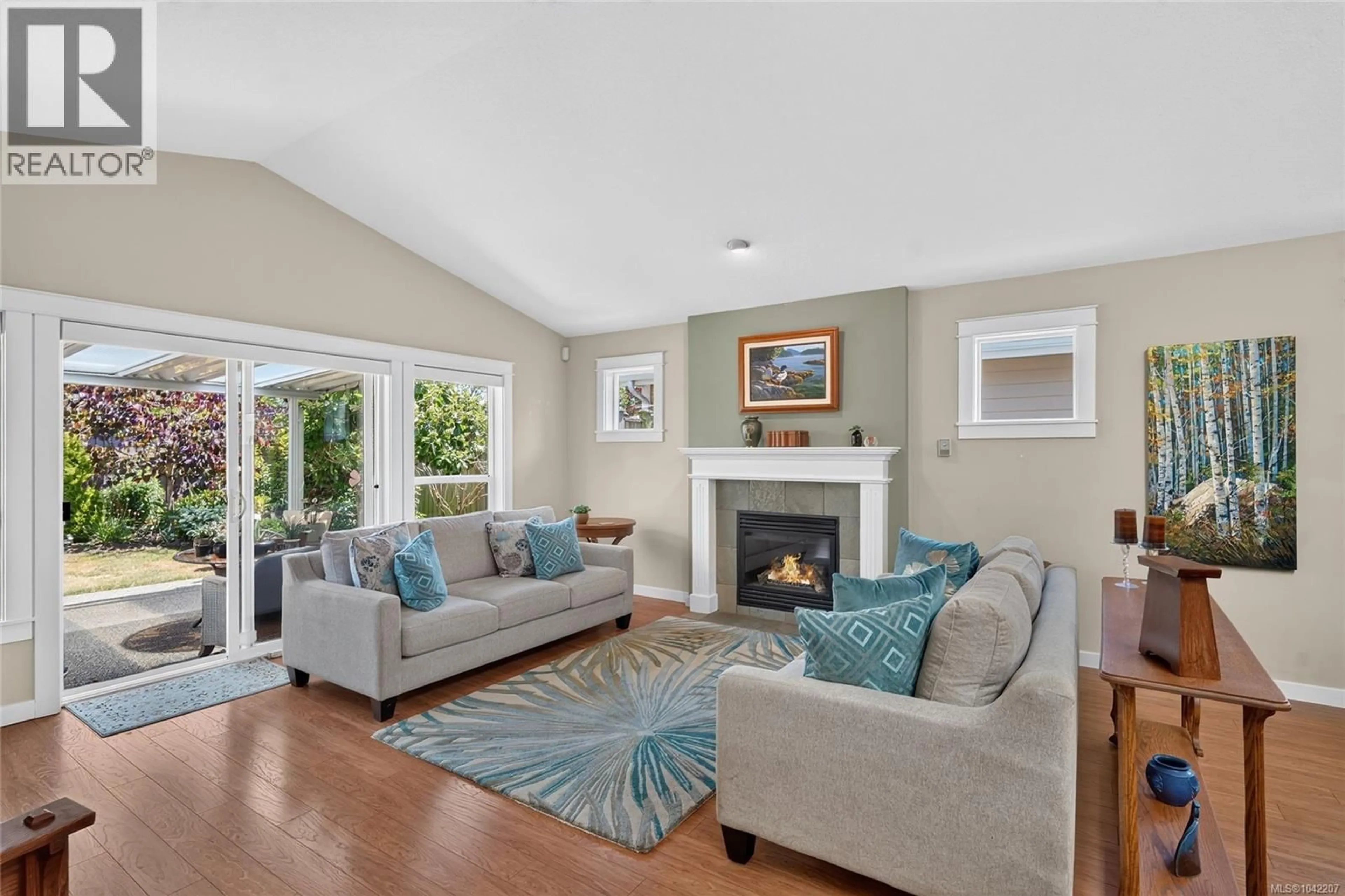 Living room with furniture, unknown for 188 MERIDIAN WAY, Parksville British Columbia V9P2Z2