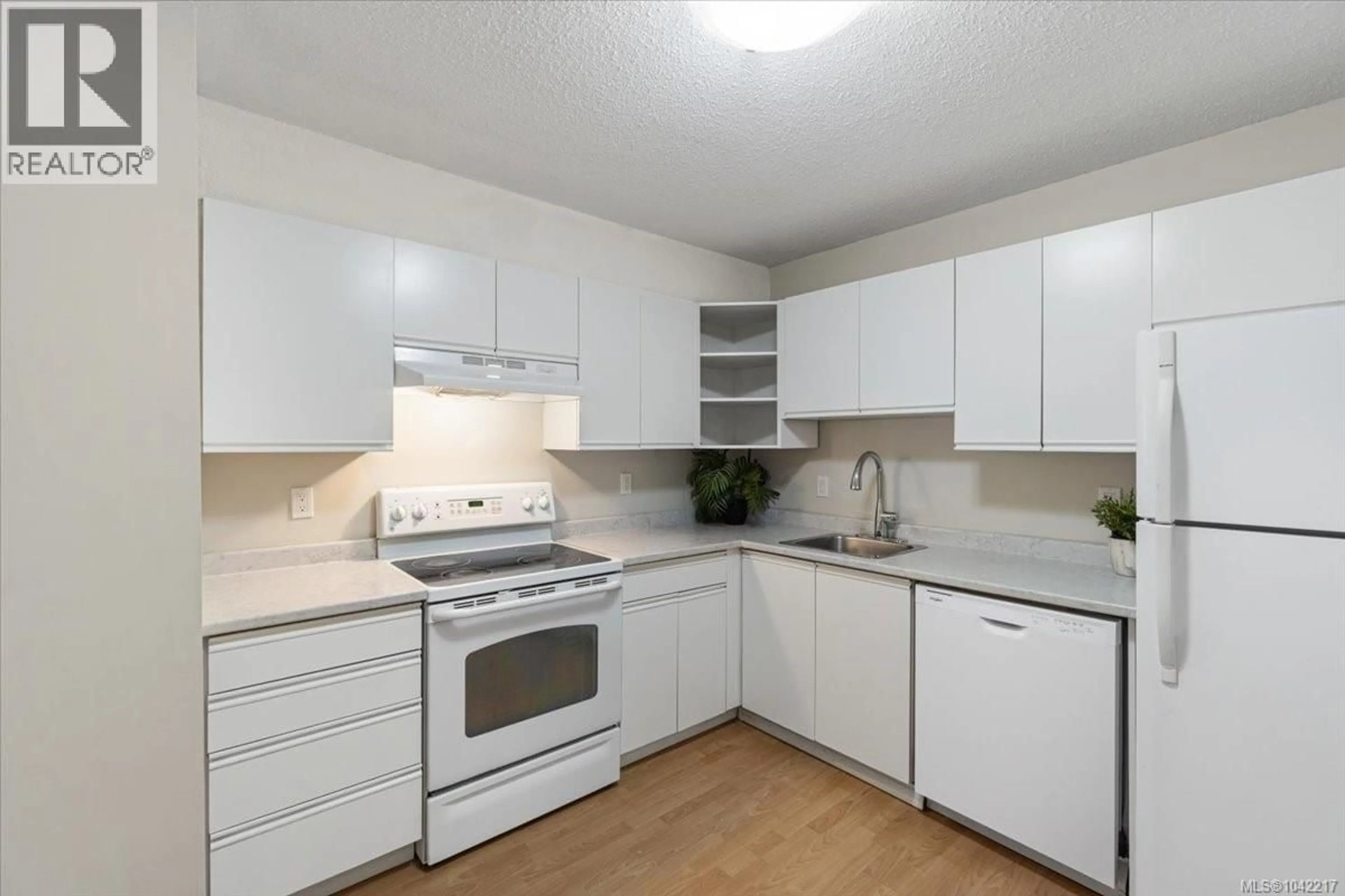 Standard kitchen, unknown for 124 - 6711 DOVER ROAD, Nanaimo British Columbia V9V1L9