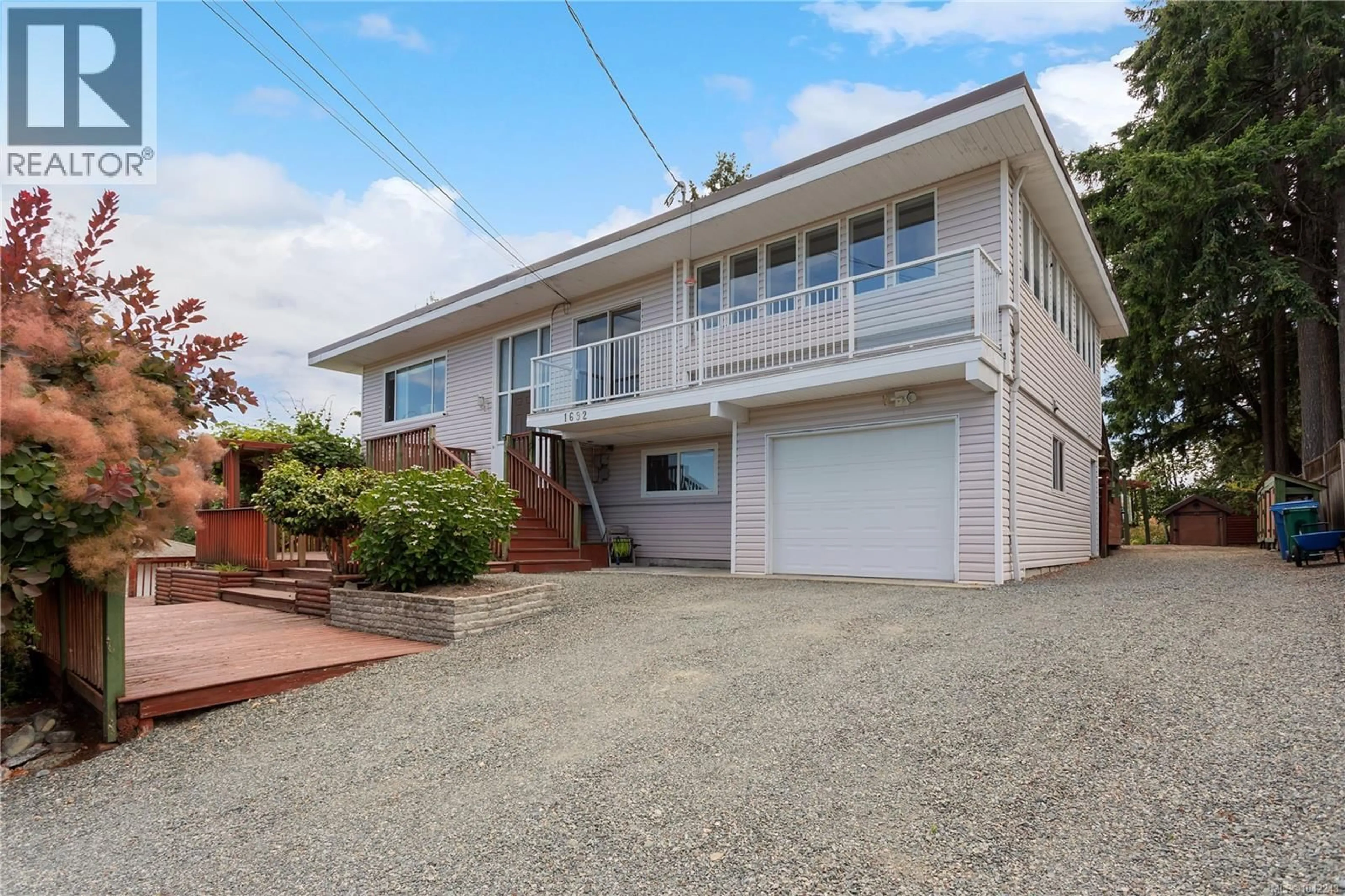 A pic from outside/outdoor area/front of a property/back of a property/a pic from drone, street for 1692 CENTENNARY DRIVE, Nanaimo British Columbia V9X1A3