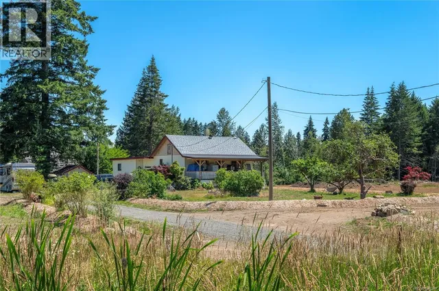 8712 ISLAND HIGHWAY NORTH, Black Creek 2