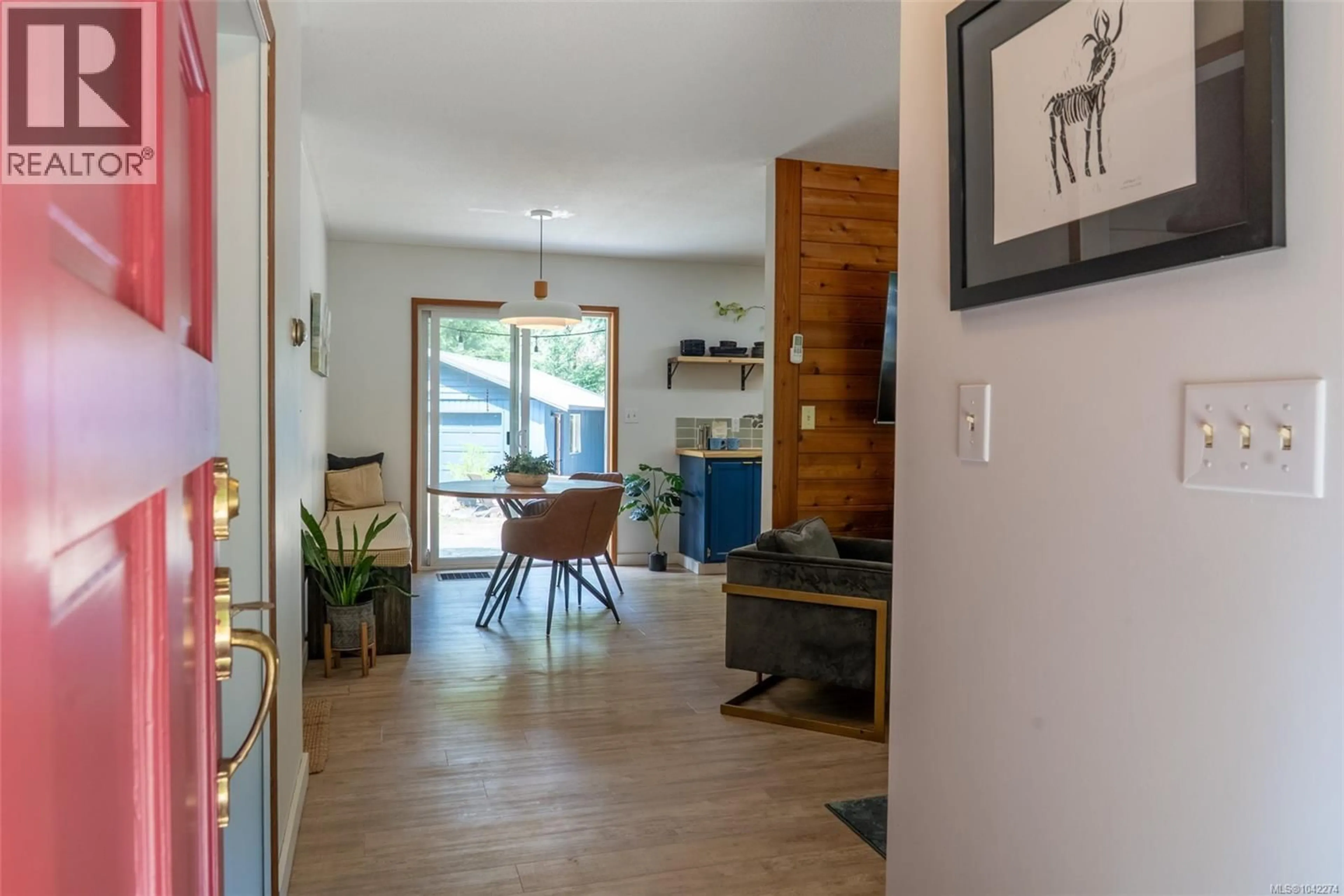 Indoor entryway for 4746 BOSUN WAY, Pender Island British Columbia V0N2M2