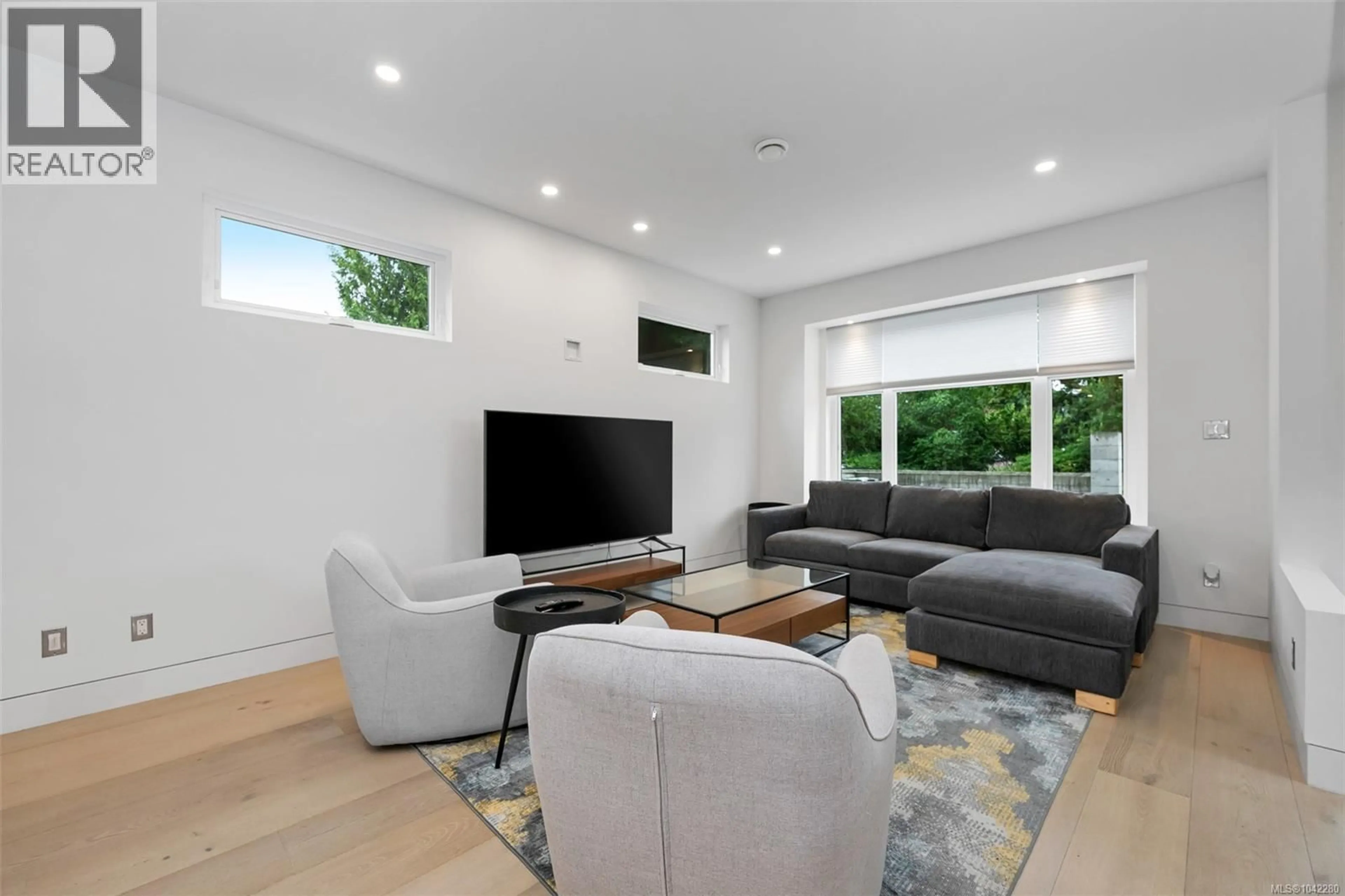 Living room with furniture, unknown for 3341 SKINNER ROAD, Duncan British Columbia V9L4V4
