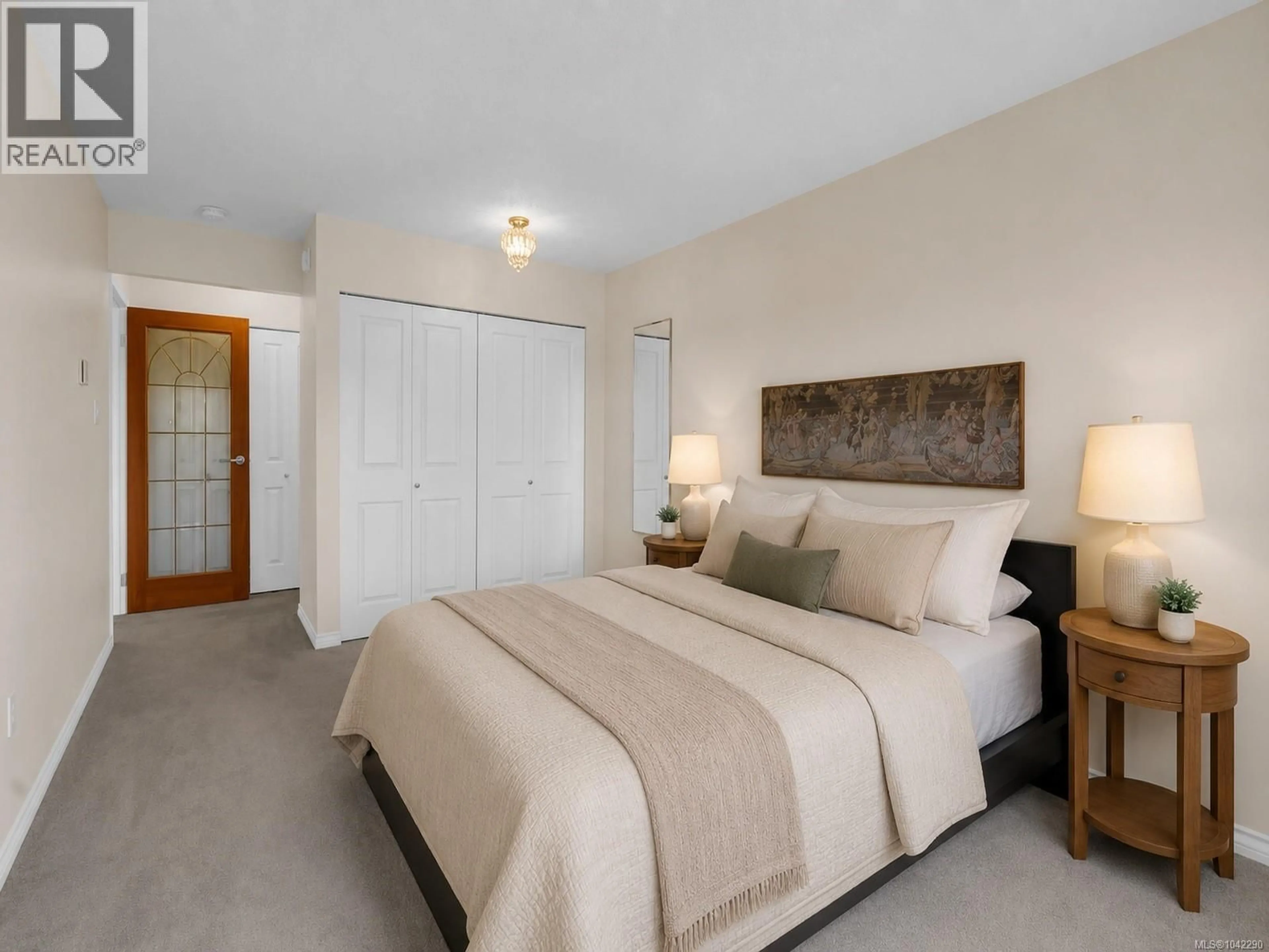 Bedroom with bed, unknown for 403 - 79 GORGE ROAD WEST, Saanich British Columbia V9A1L9