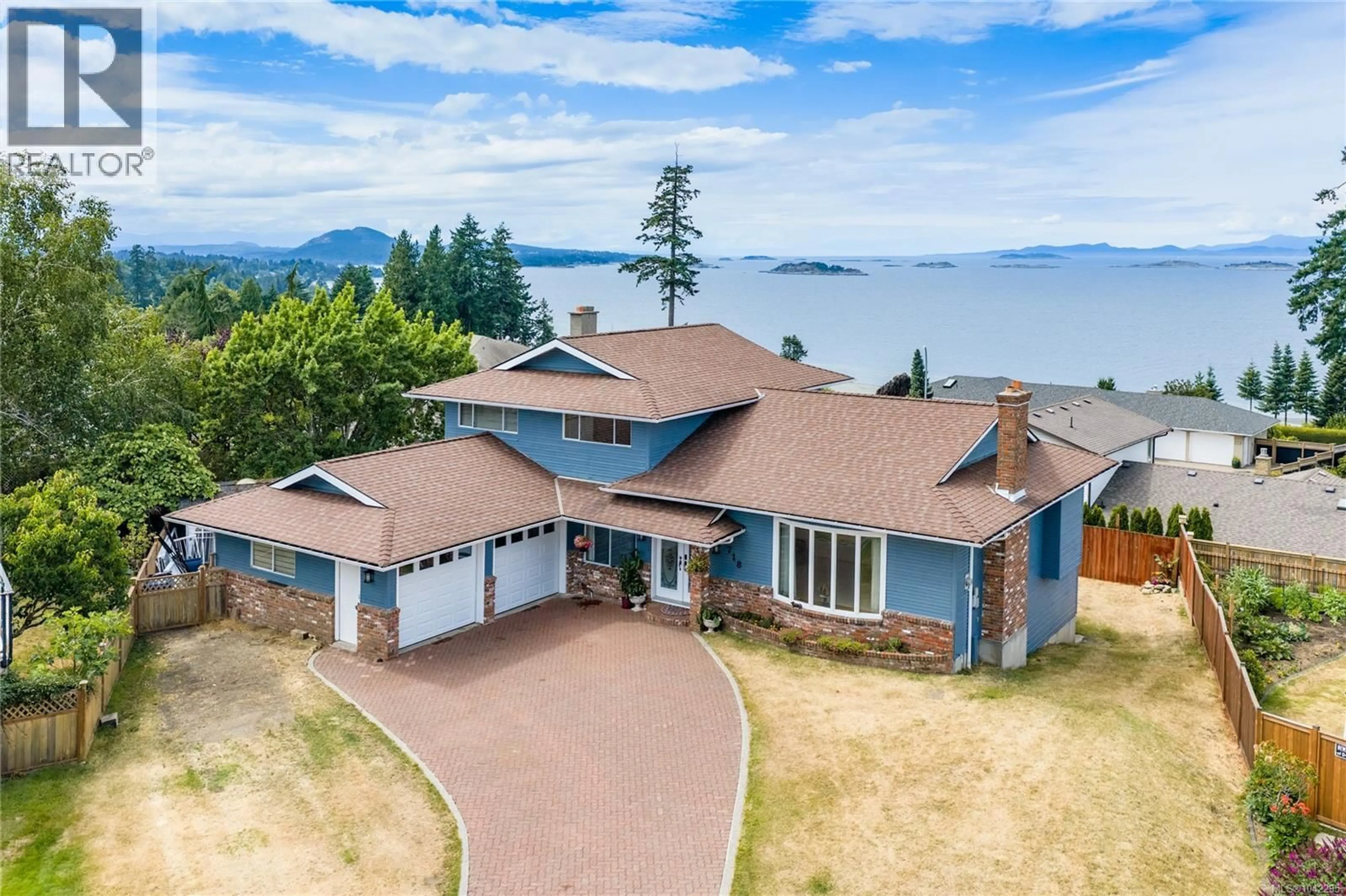 A pic from outside/outdoor area/front of a property/back of a property/a pic from drone, water/lake/river/ocean view for 718 ISLE VIEW PLACE, Nanaimo British Columbia V9V1B4