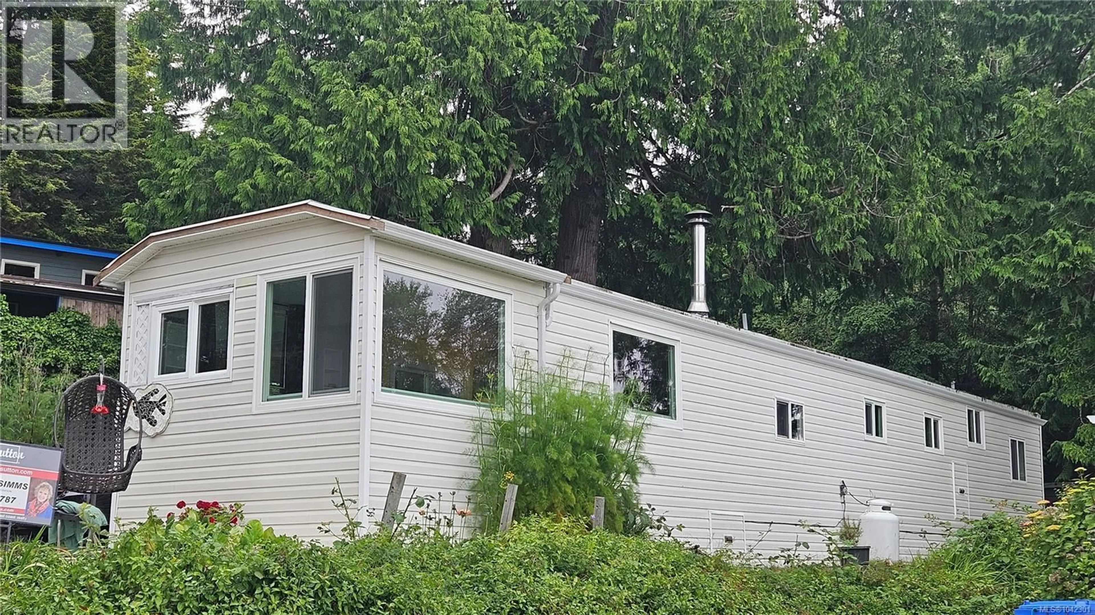 Home with vinyl exterior material, unknown for 9 - 8177 WEST COAST ROAD, Sooke British Columbia V9Z1E2