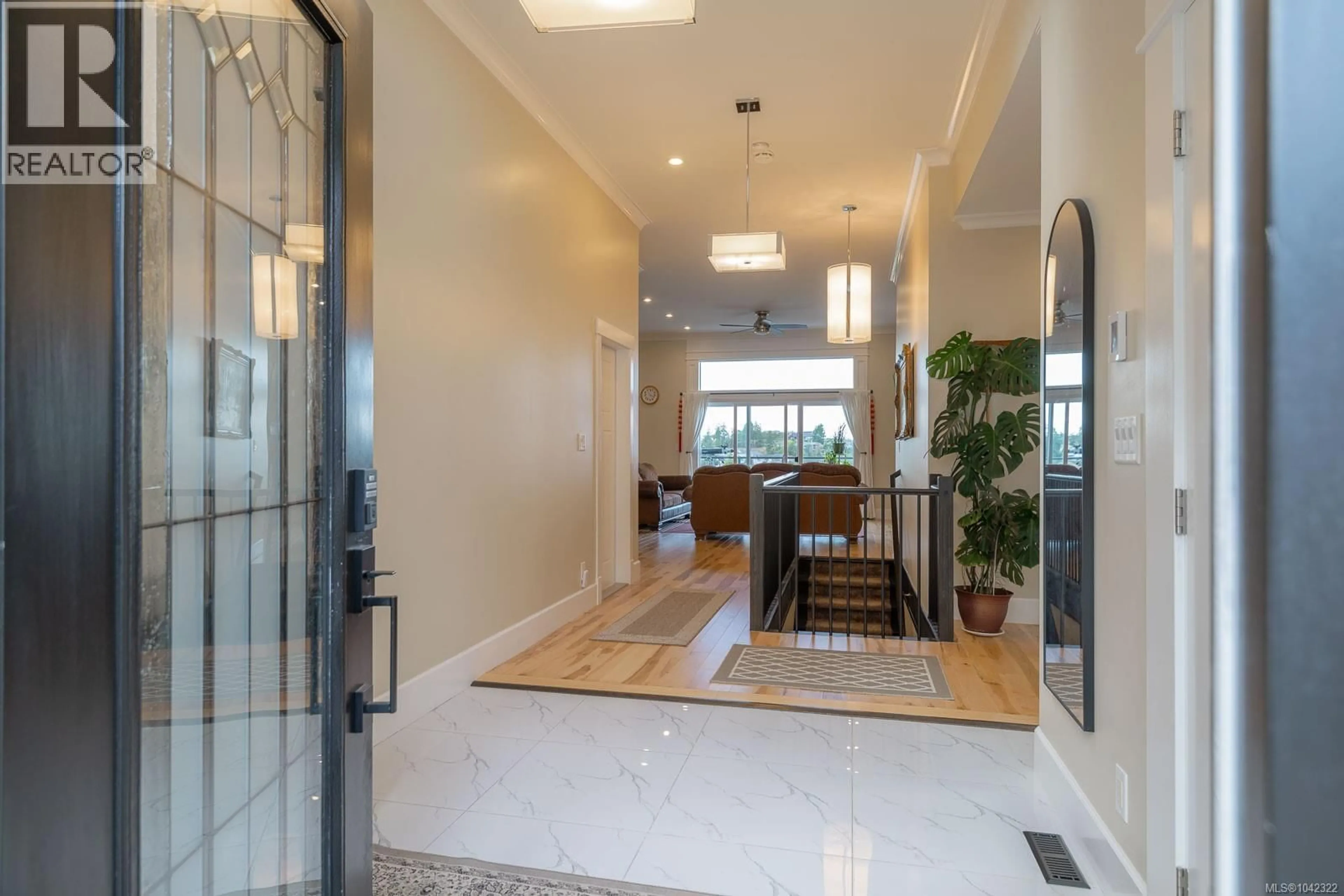 Indoor foyer for 4626 SHERIDAN RIDGE ROAD, Nanaimo British Columbia V9T6S6