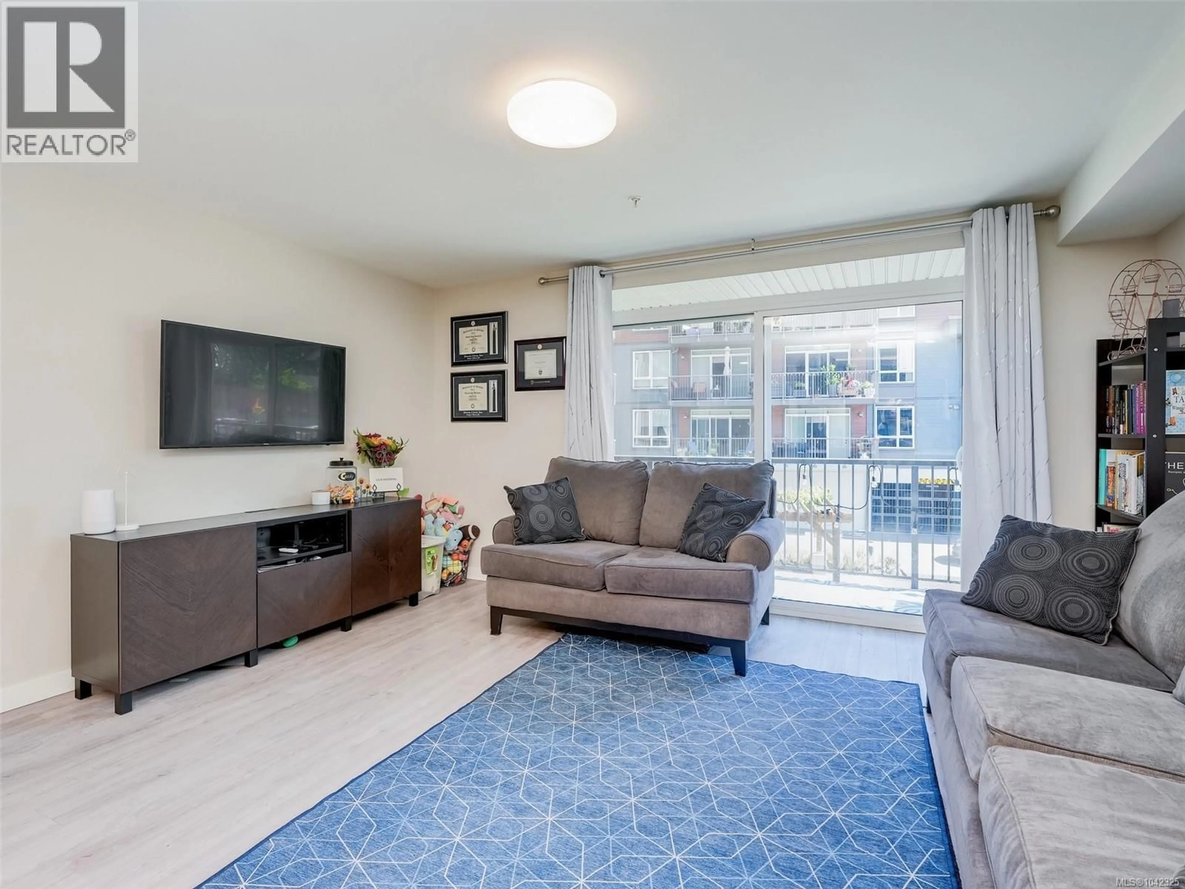 Living room with furniture, unknown for 212 - 110 PRESLEY PLACE, View Royal British Columbia V9B0Z1