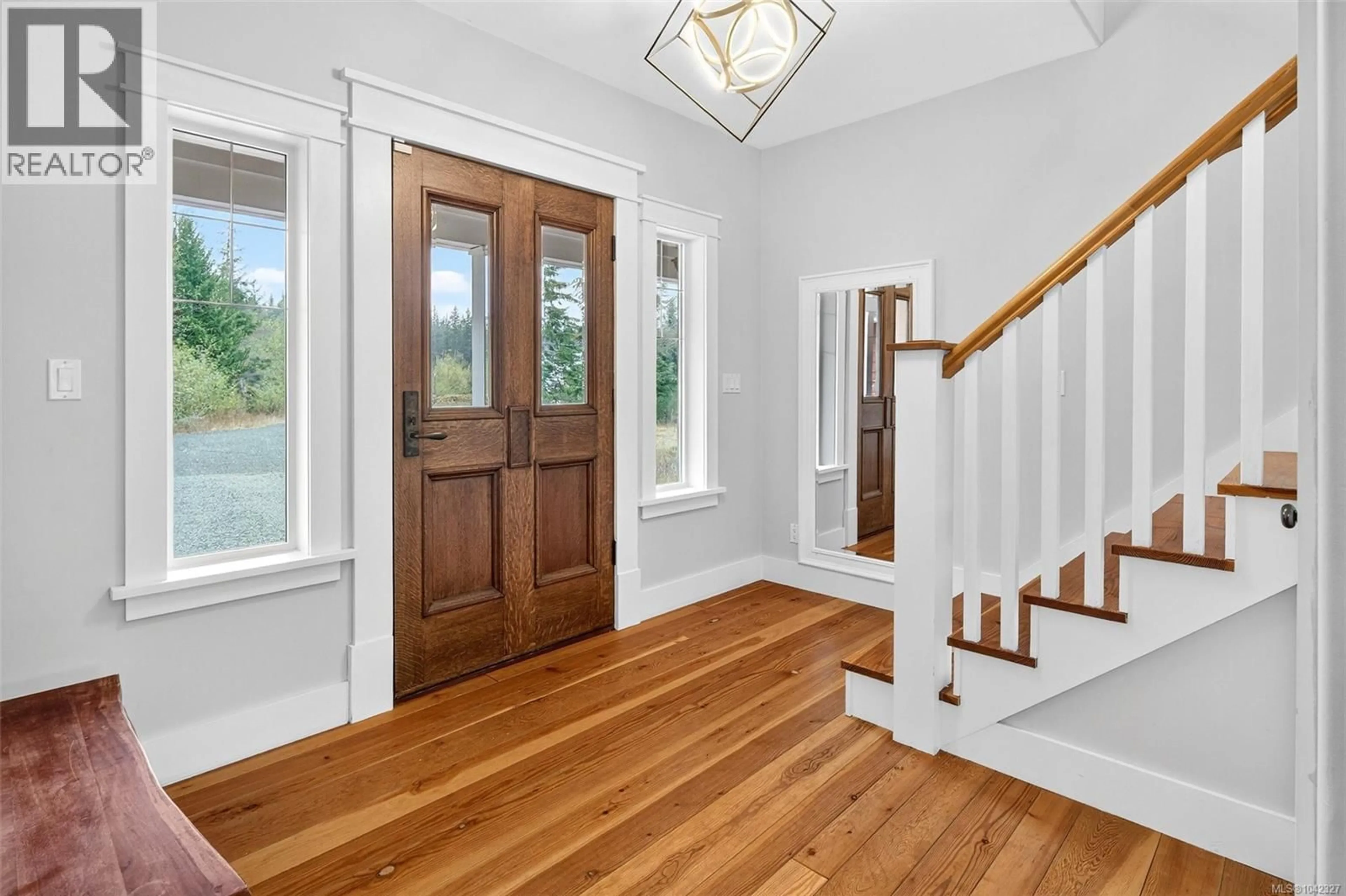 Indoor entryway for 319 STEBBINGS ROAD, Shawnigan Lake British Columbia V8H2J1
