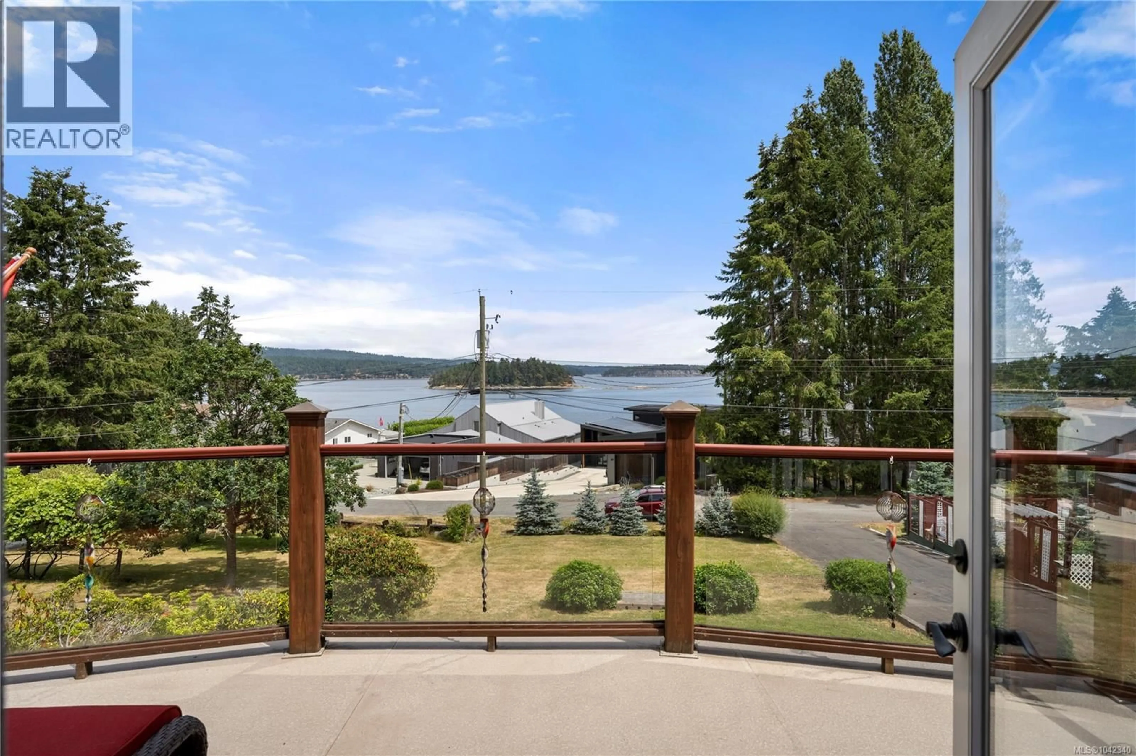 Patio, water/lake/river/ocean view for 1671 FAWCETT ROAD, Nanaimo British Columbia V9X1P2