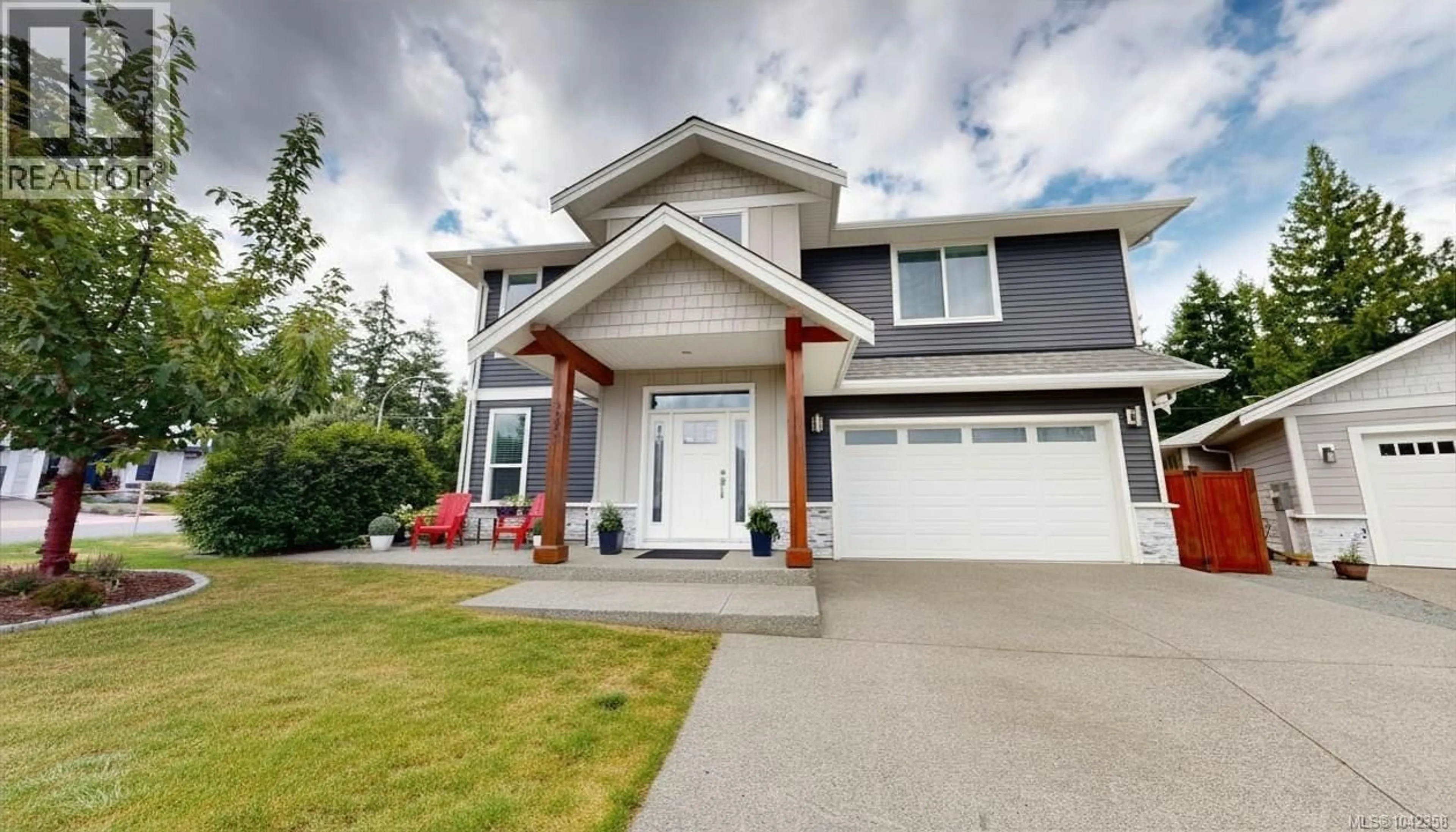 Home with vinyl exterior material, street for 3703 DELIA TERRACE, Nanaimo British Columbia V9T0L1