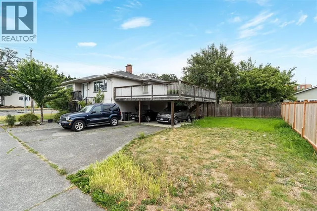 2343 SHELBOURNE STREET, Victoria 3