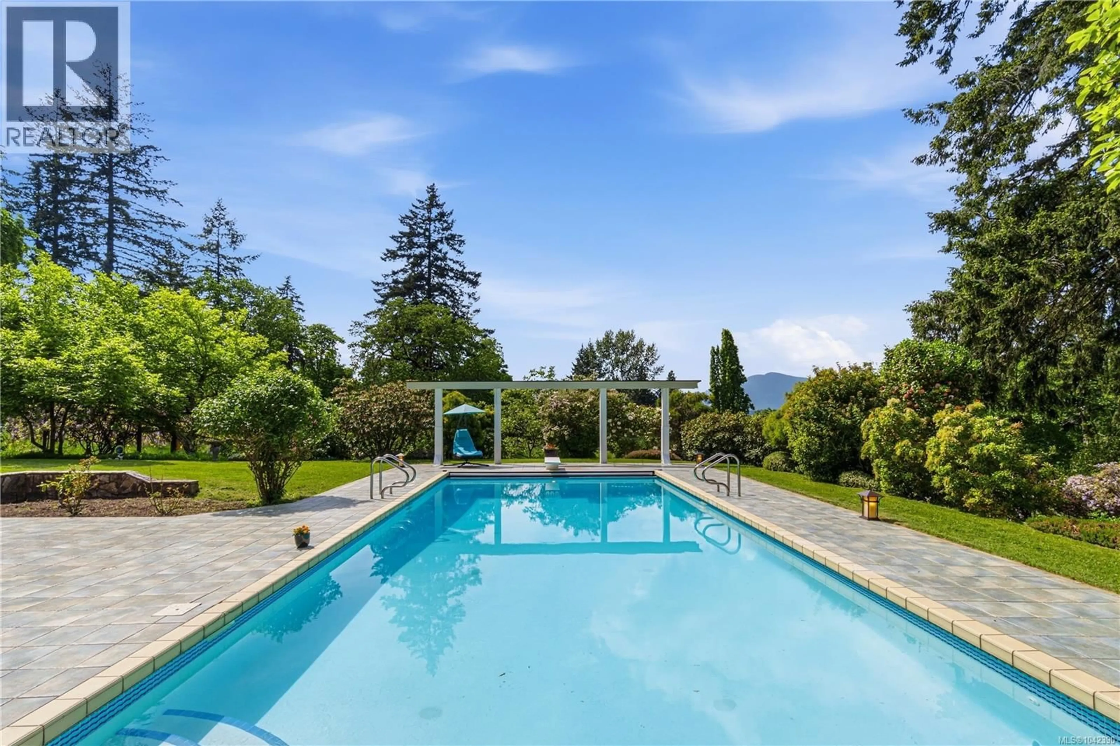 Pool for 6434 WOODGROVE WAY, Duncan British Columbia V9L5R4