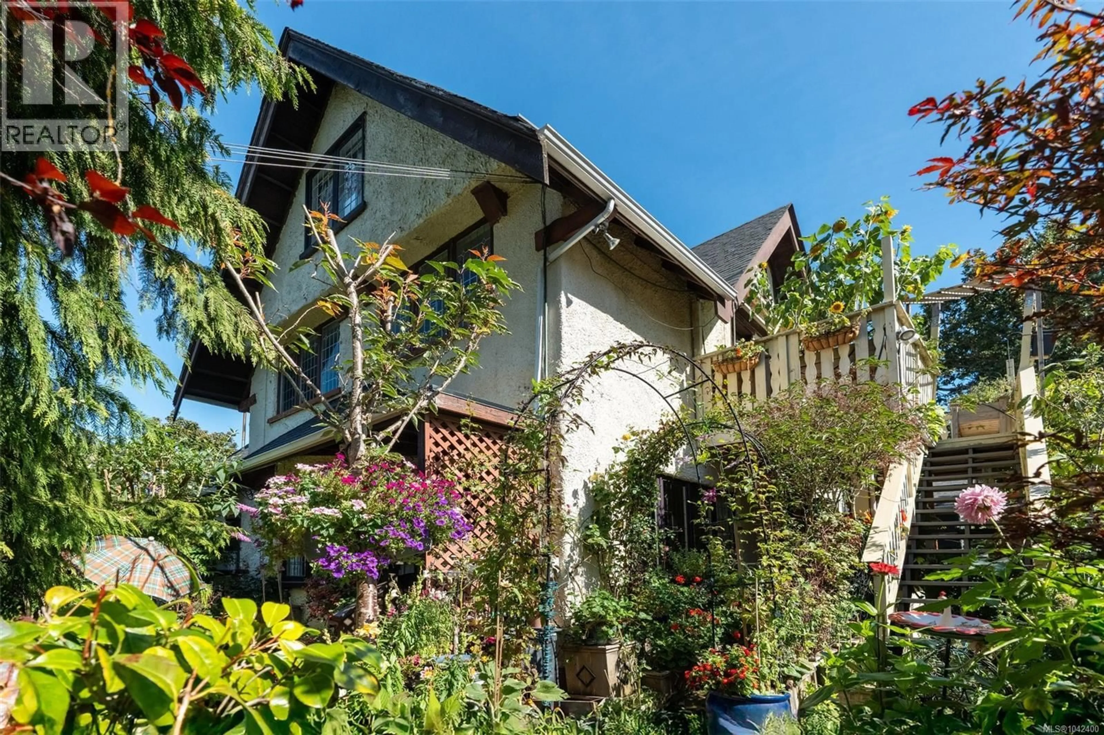 Unknown for 1043/1045 BELMONT AVENUE, Victoria British Columbia V8S3T4