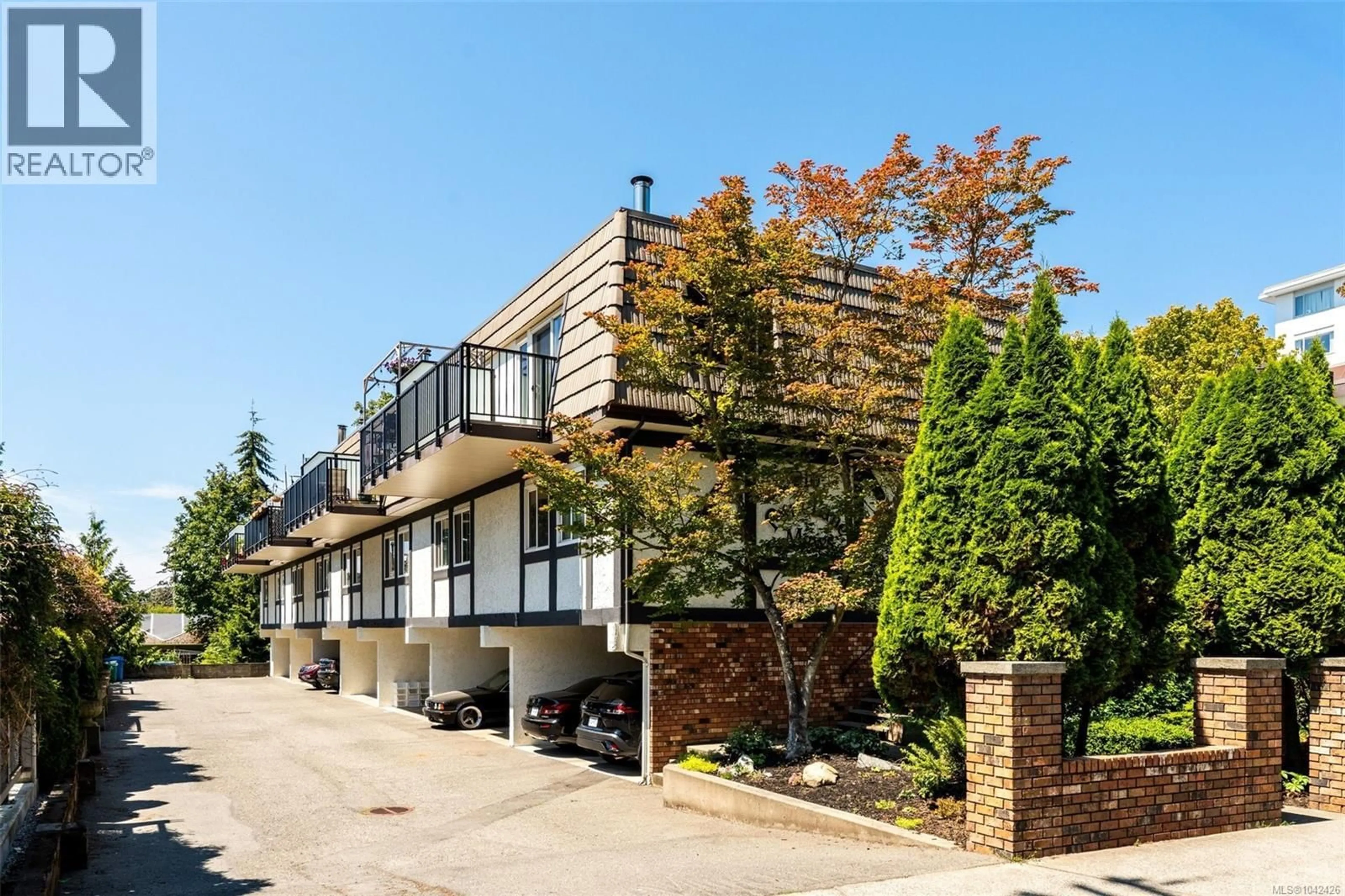 Unknown for 4 - 210 DOUGLAS STREET, Victoria British Columbia V8V2P2