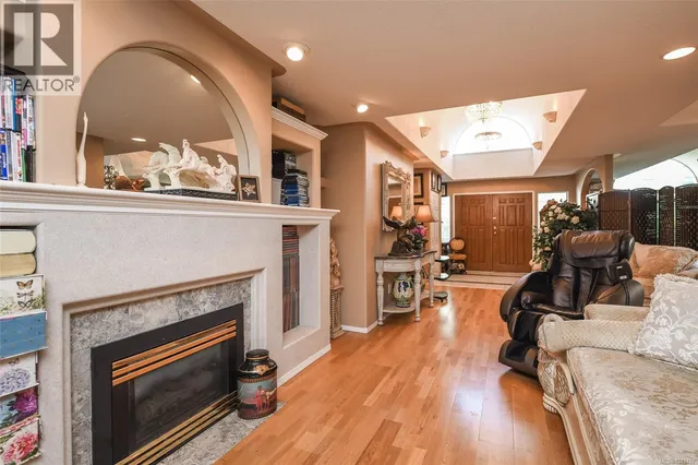 1991 FAIRWAY DRIVE, Campbell River 3