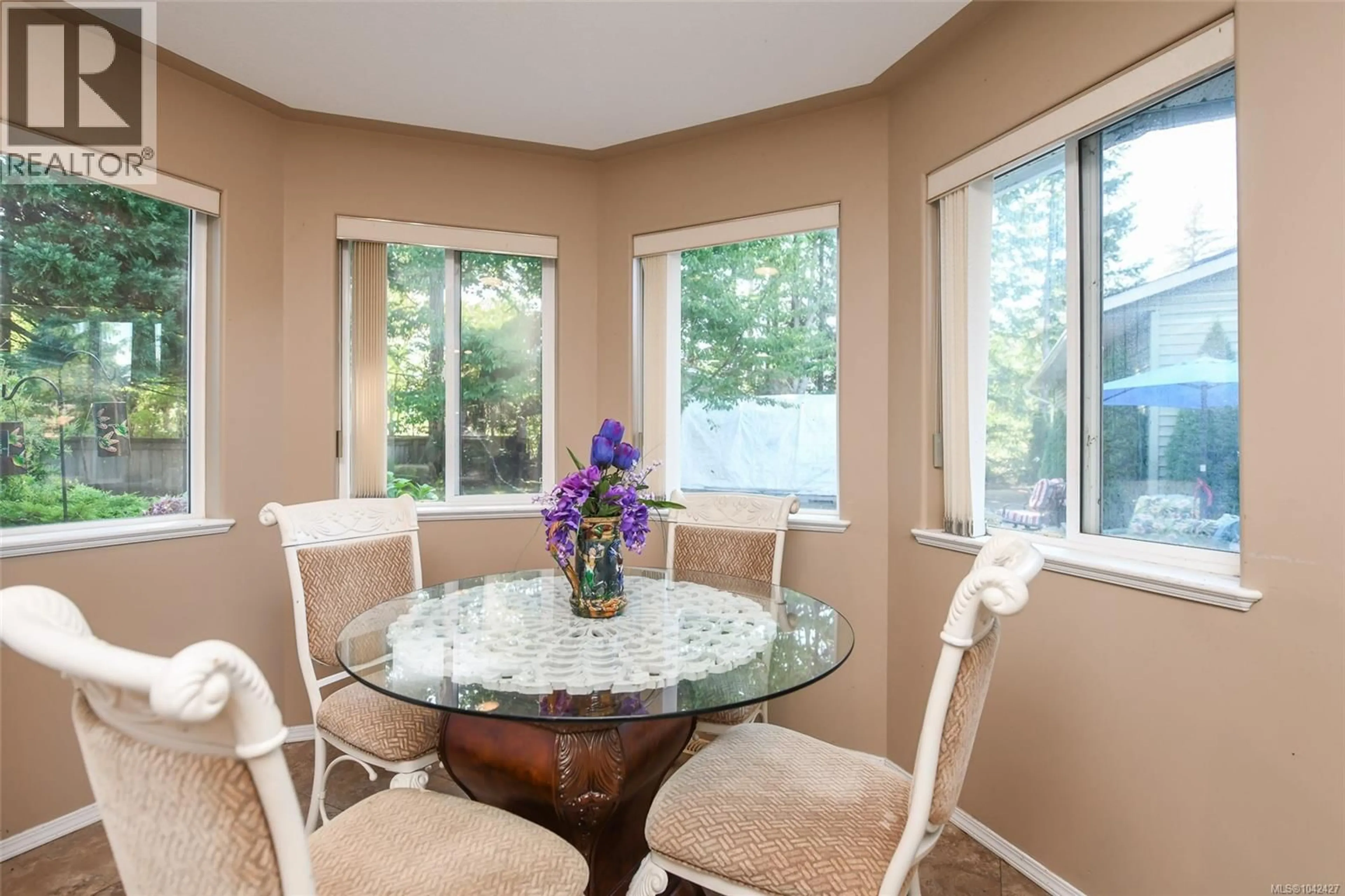 Dining room, unknown for 1991 FAIRWAY DRIVE, Campbell River British Columbia V9H1R5