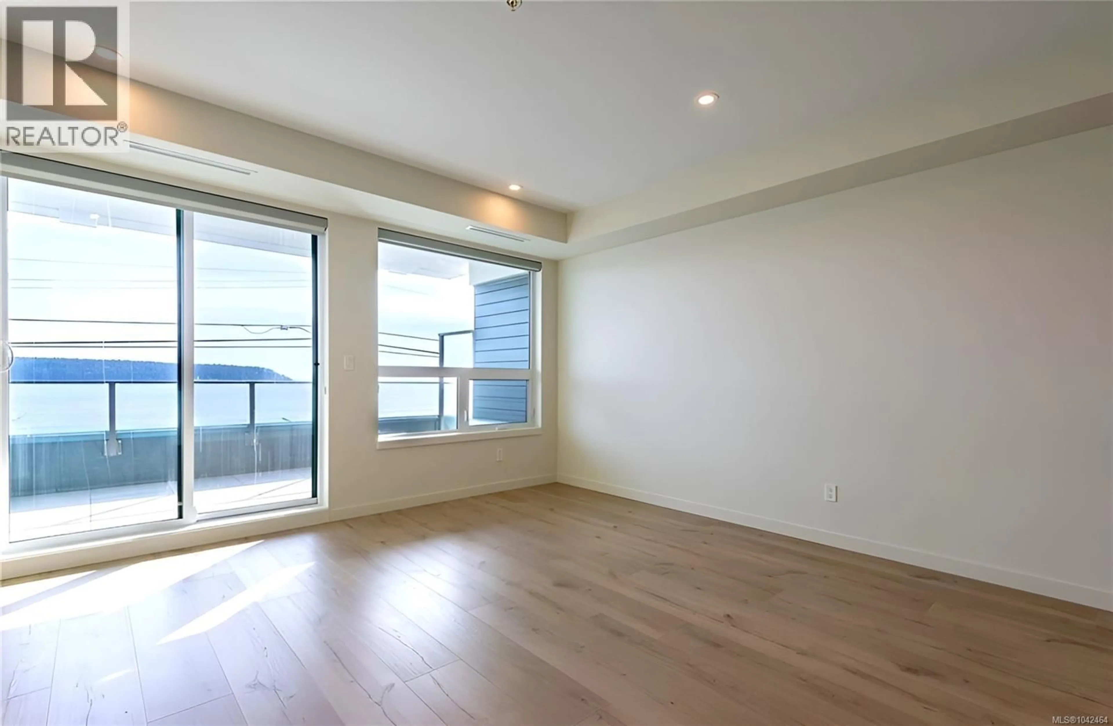 A pic of a room for 205 - 536 ISLAND HIGHWAY, Campbell River British Columbia V9W1A5