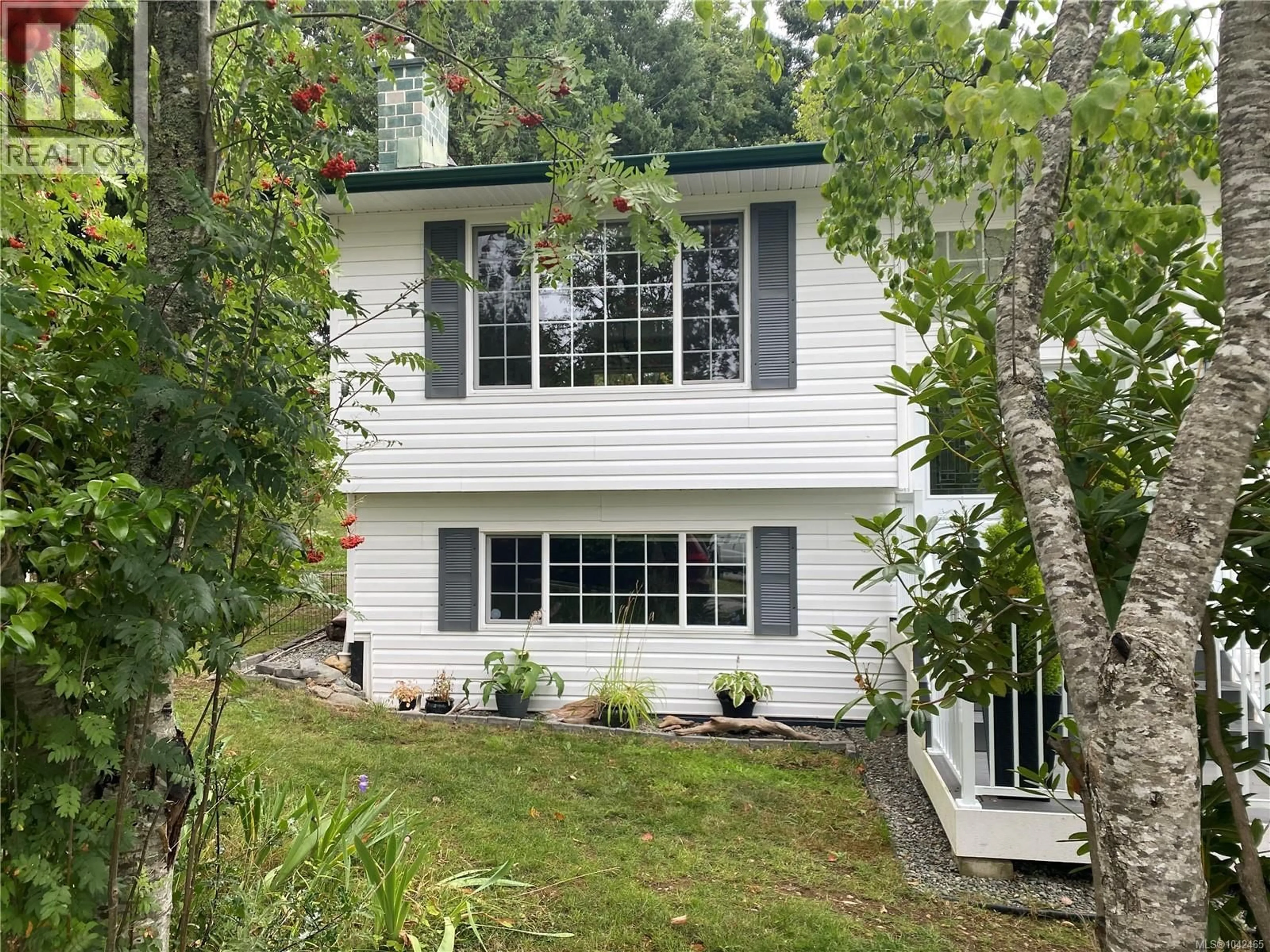 Home with vinyl exterior material, unknown for 1709 MAHTMOF PLACE, Comox British Columbia V9M2L9