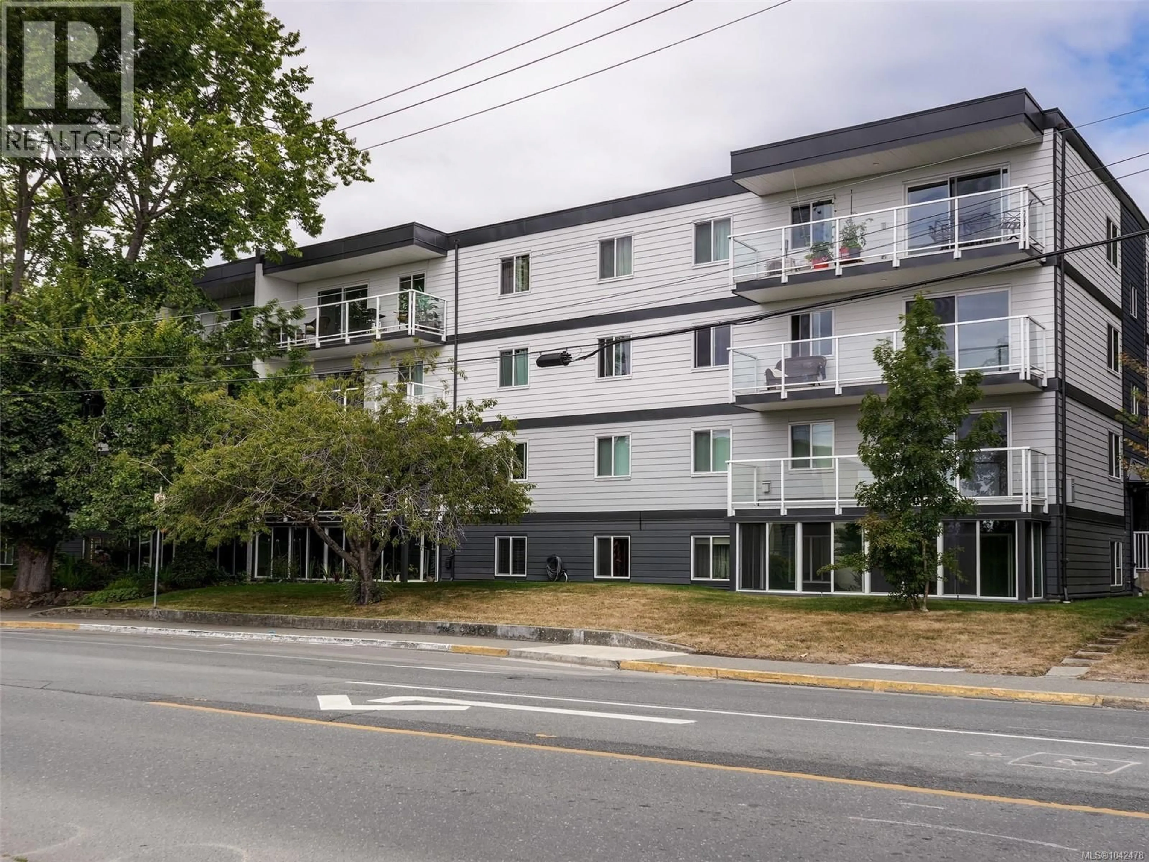 Unknown for 306 - 1124 ESQUIMALT ROAD, Esquimalt British Columbia V9A5N4