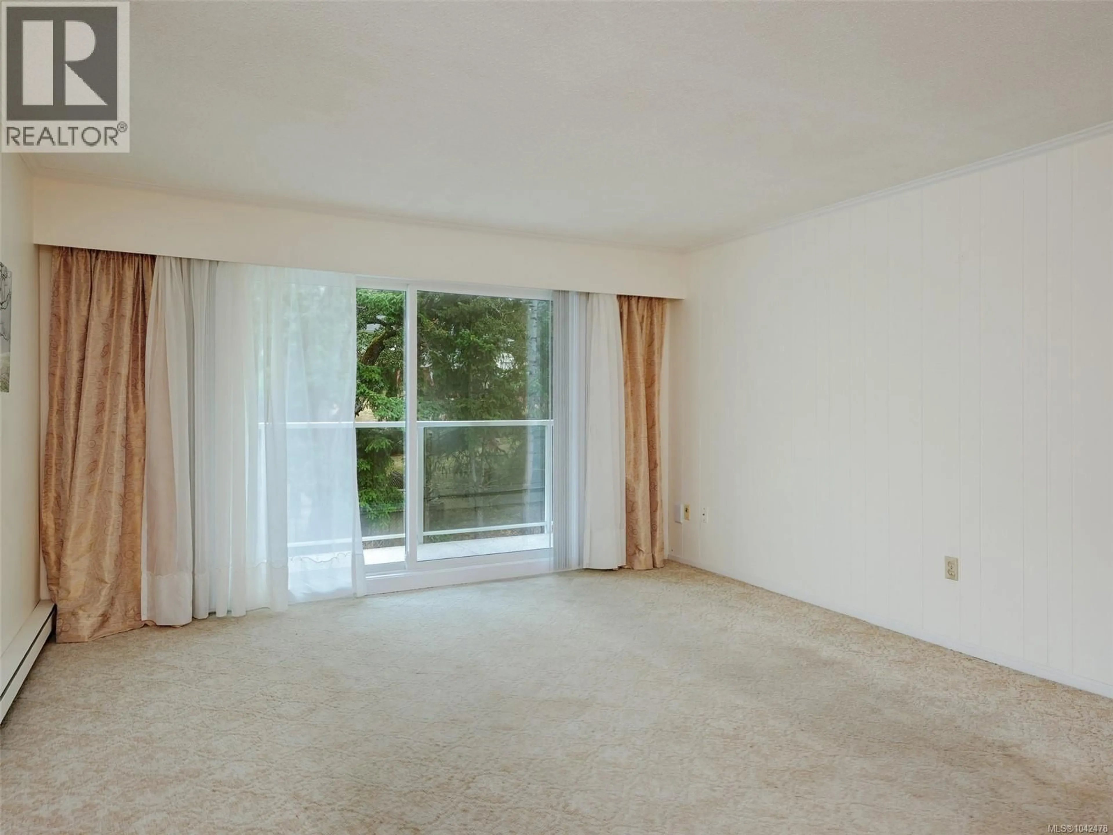 A pic of a room for 306 - 1124 ESQUIMALT ROAD, Esquimalt British Columbia V9A5N4