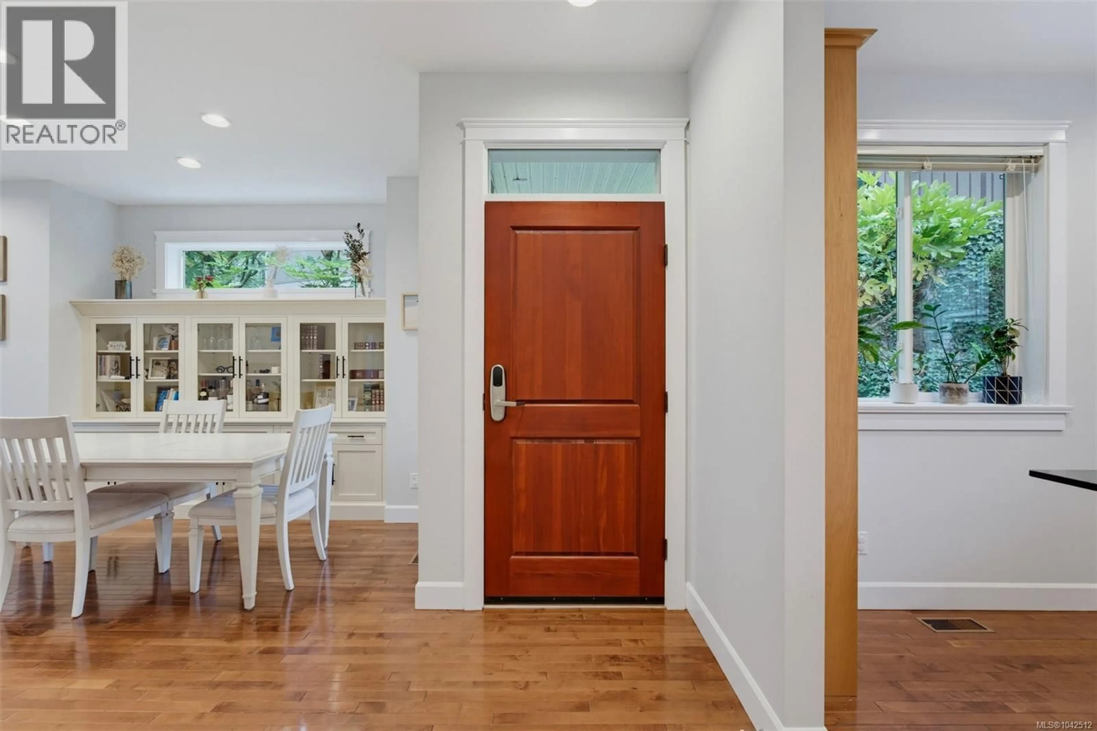 Indoor entryway for 22 - 551 BEZANTON WAY, Colwood British Columbia V9C0C5
