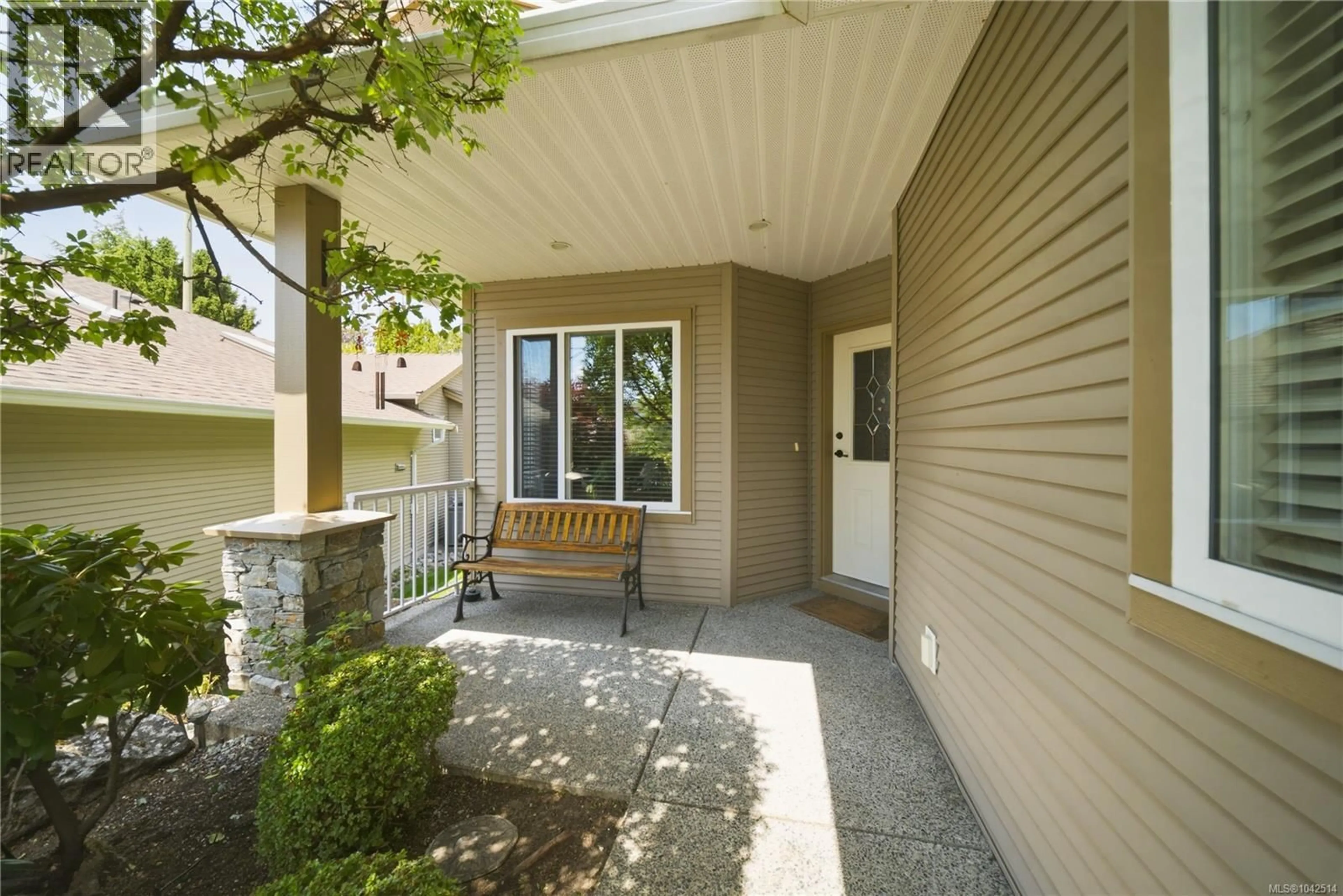 Patio, street for 101 - 6281 PLEASANT RIDGE PLACE, Nanaimo British Columbia V9T0B3