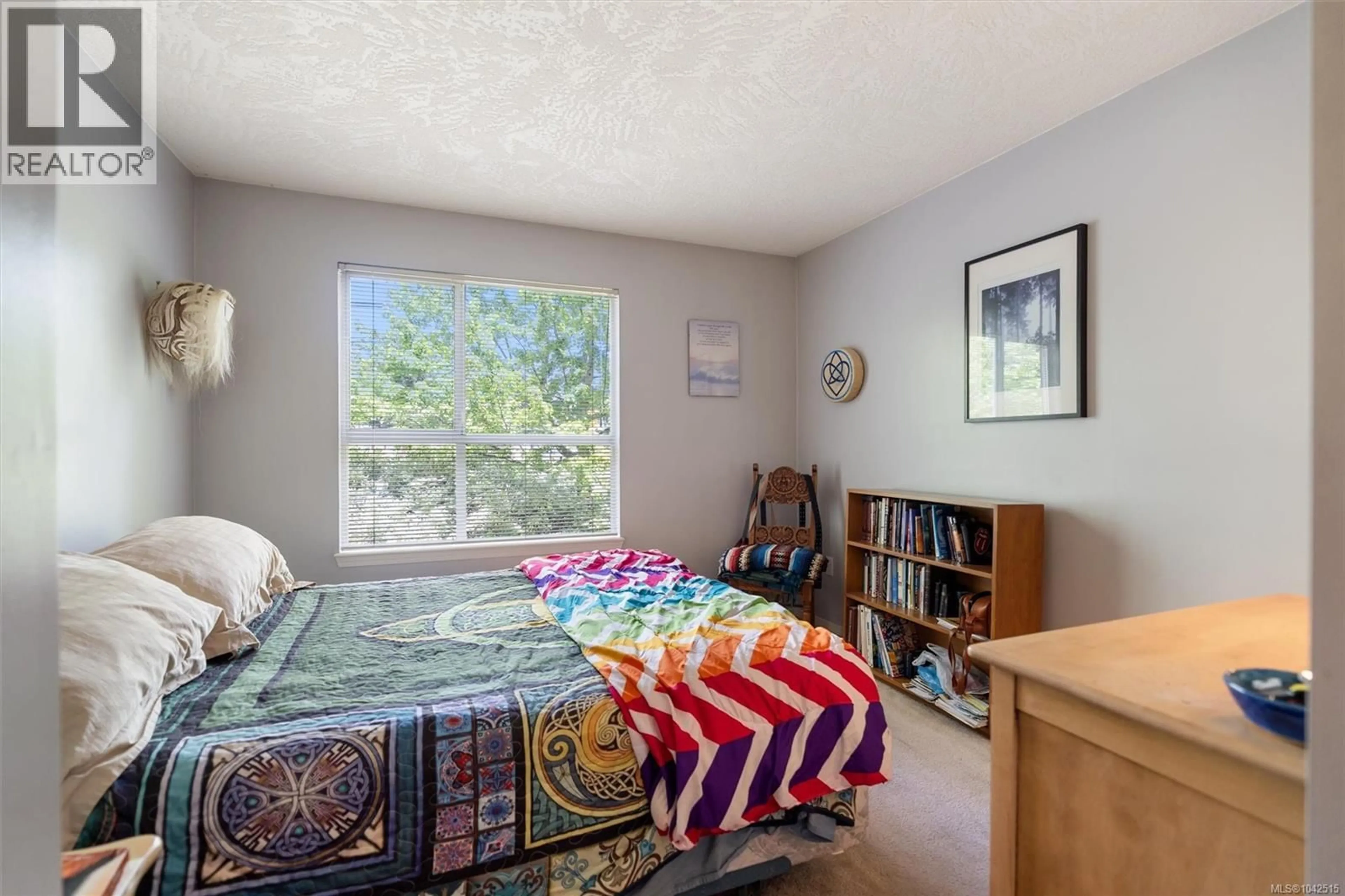 Bedroom with bed, unknown for 204 - 1055 HILLSIDE AVENUE, Victoria British Columbia V8T2A4