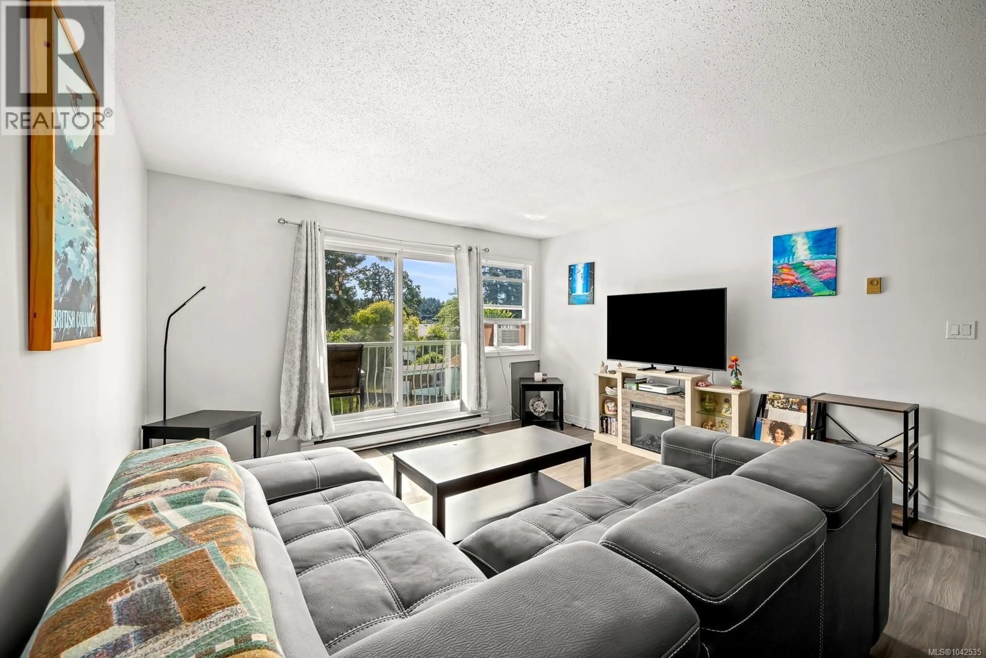 Living room with furniture, unknown for 306A - 178 BACK ROAD, Courtenay British Columbia V9N3W6