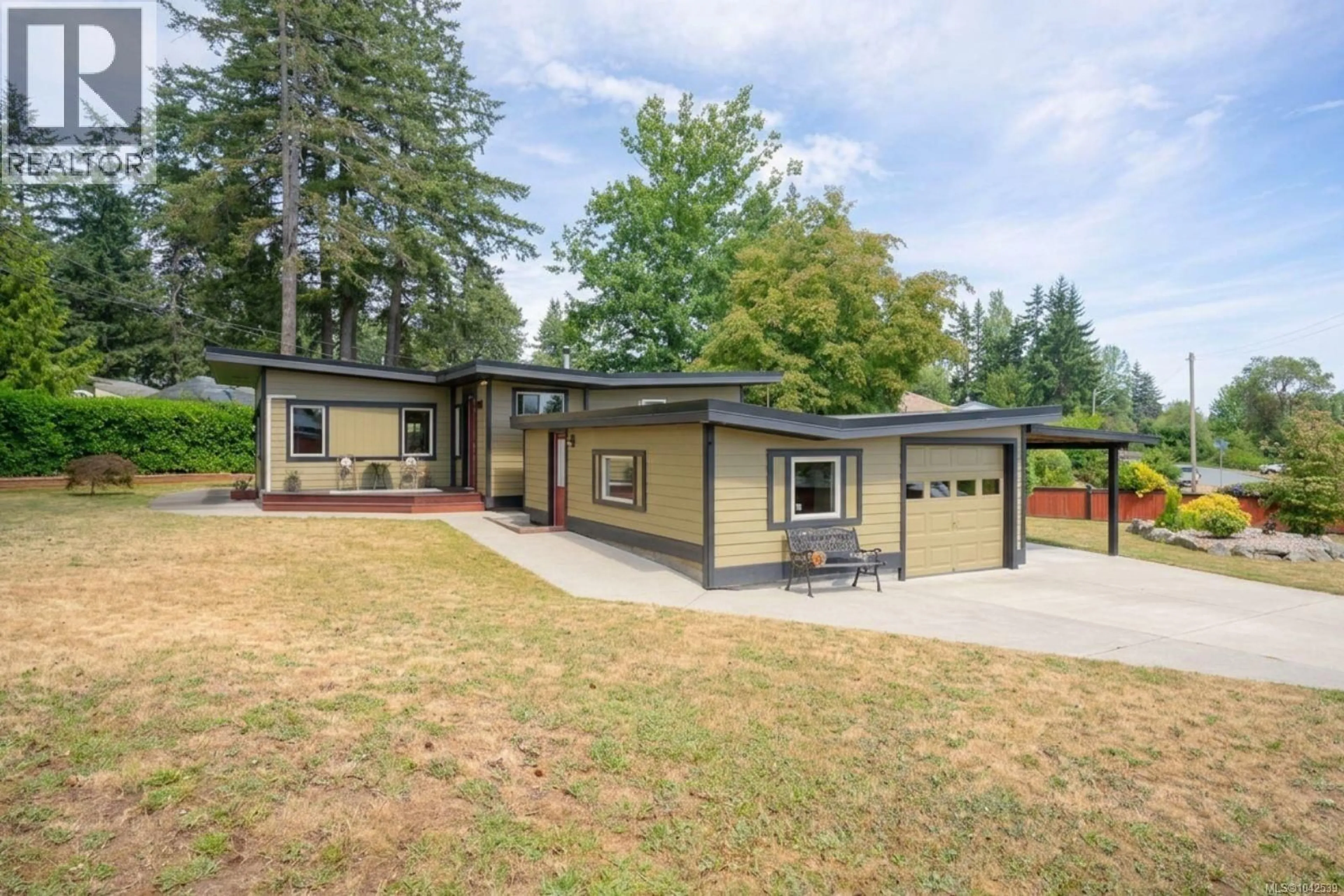 Home with vinyl exterior material, unknown for 789 BOWMAN AVENUE, Nanaimo British Columbia V9R4L5