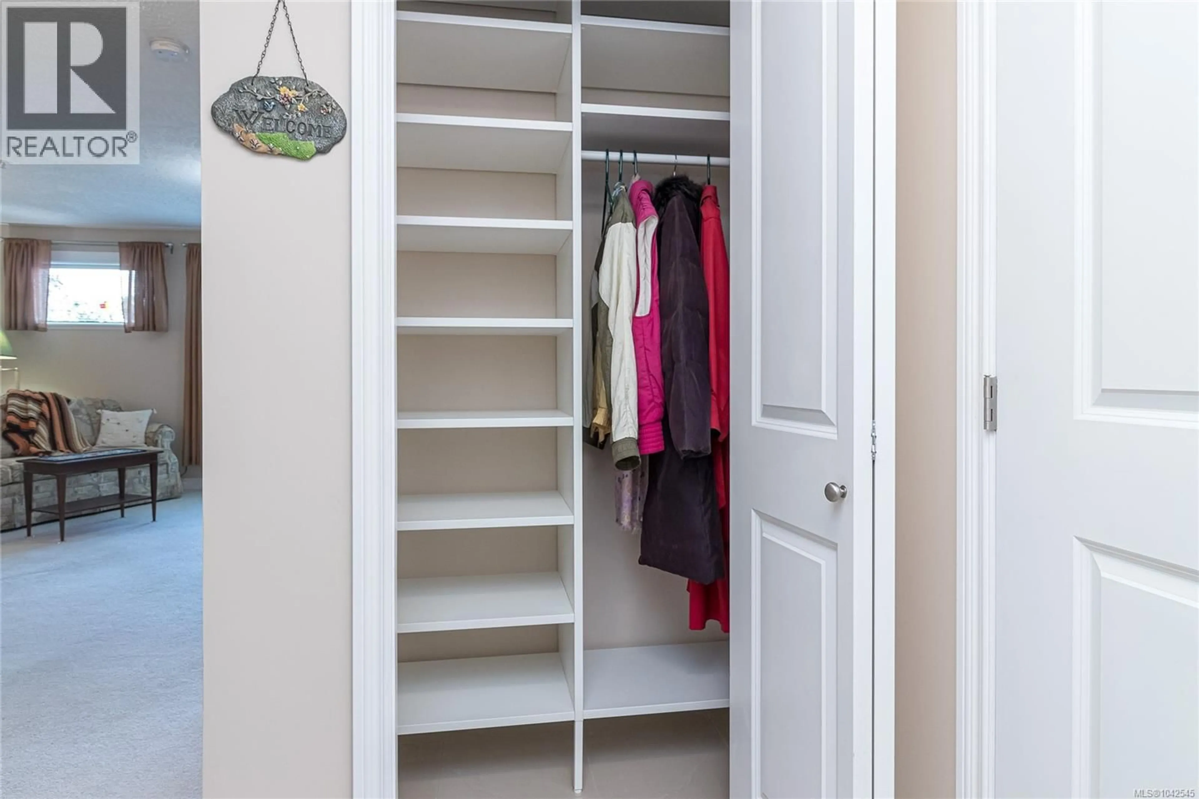 Storage room or clothes room or walk-in closet for 304 - 4536 VIEWMONT AVENUE, Saanich British Columbia V8Z5L2