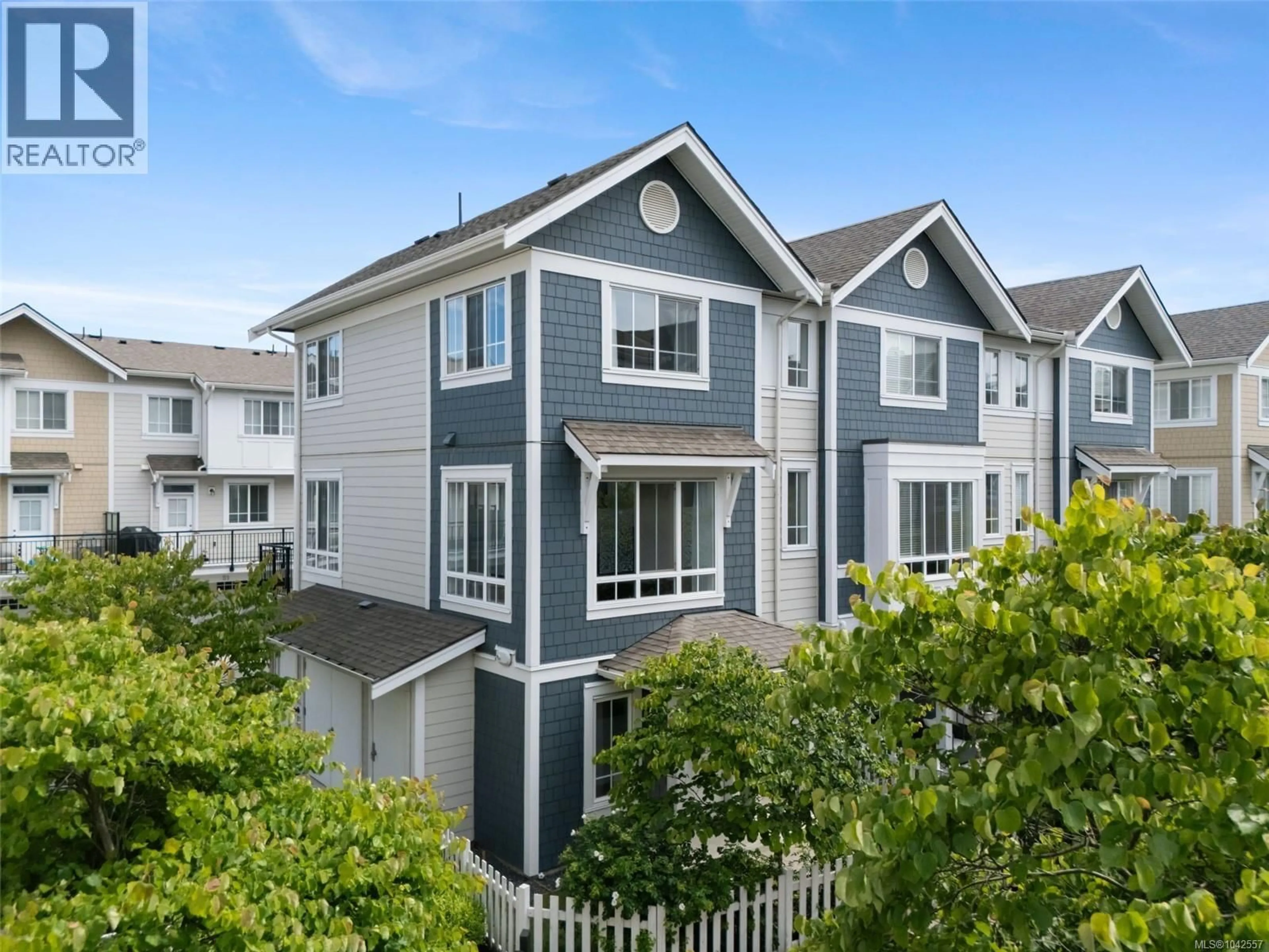 A pic from outside/outdoor area/front of a property/back of a property/a pic from drone, unknown for 52 - 370 LATORIA BOULEVARD, Colwood British Columbia V9C0M9