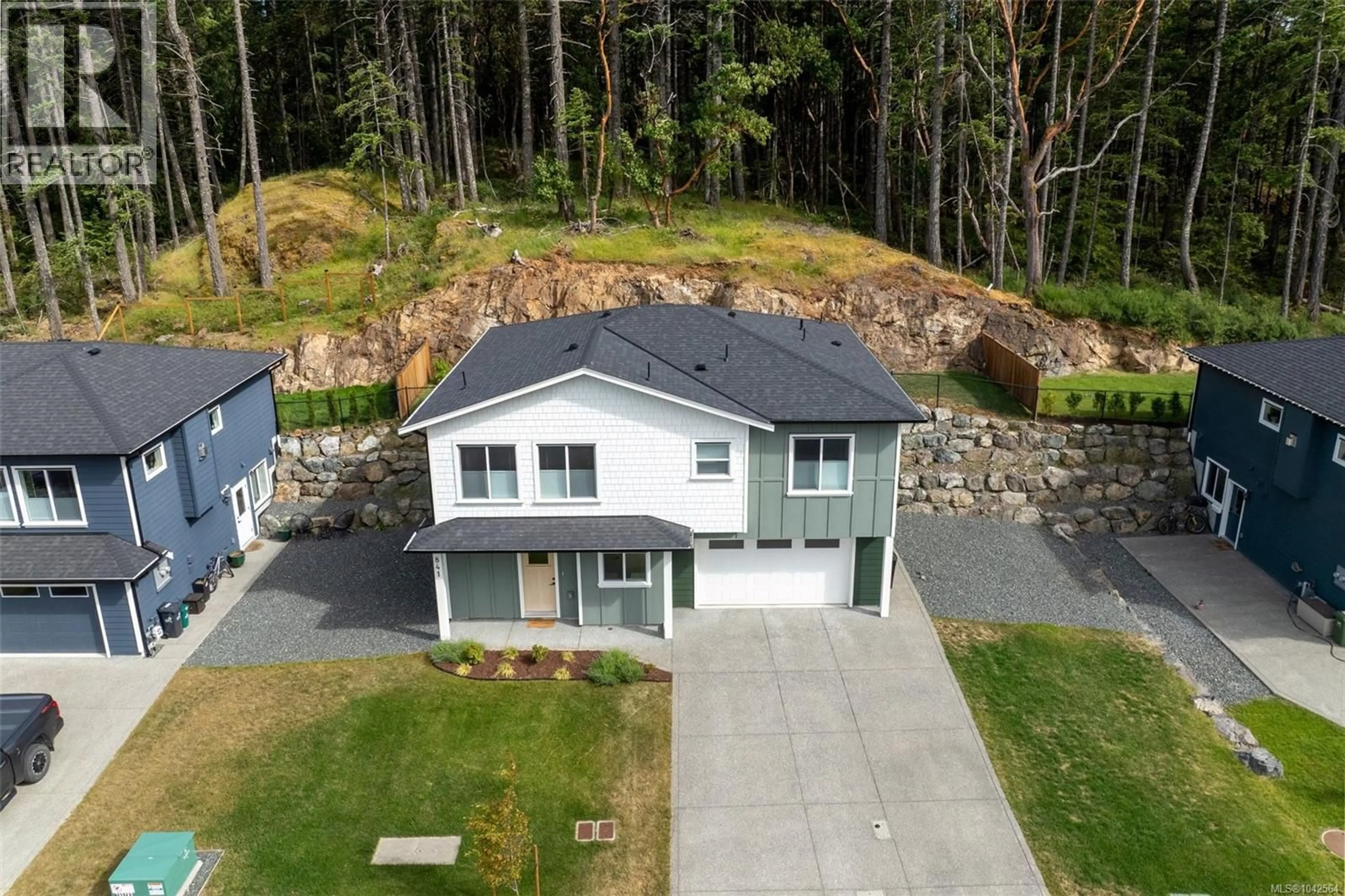 A pic from outside/outdoor area/front of a property/back of a property/a pic from drone, street for 841 TOMACK LOOP, Langford British Columbia V9C3X3