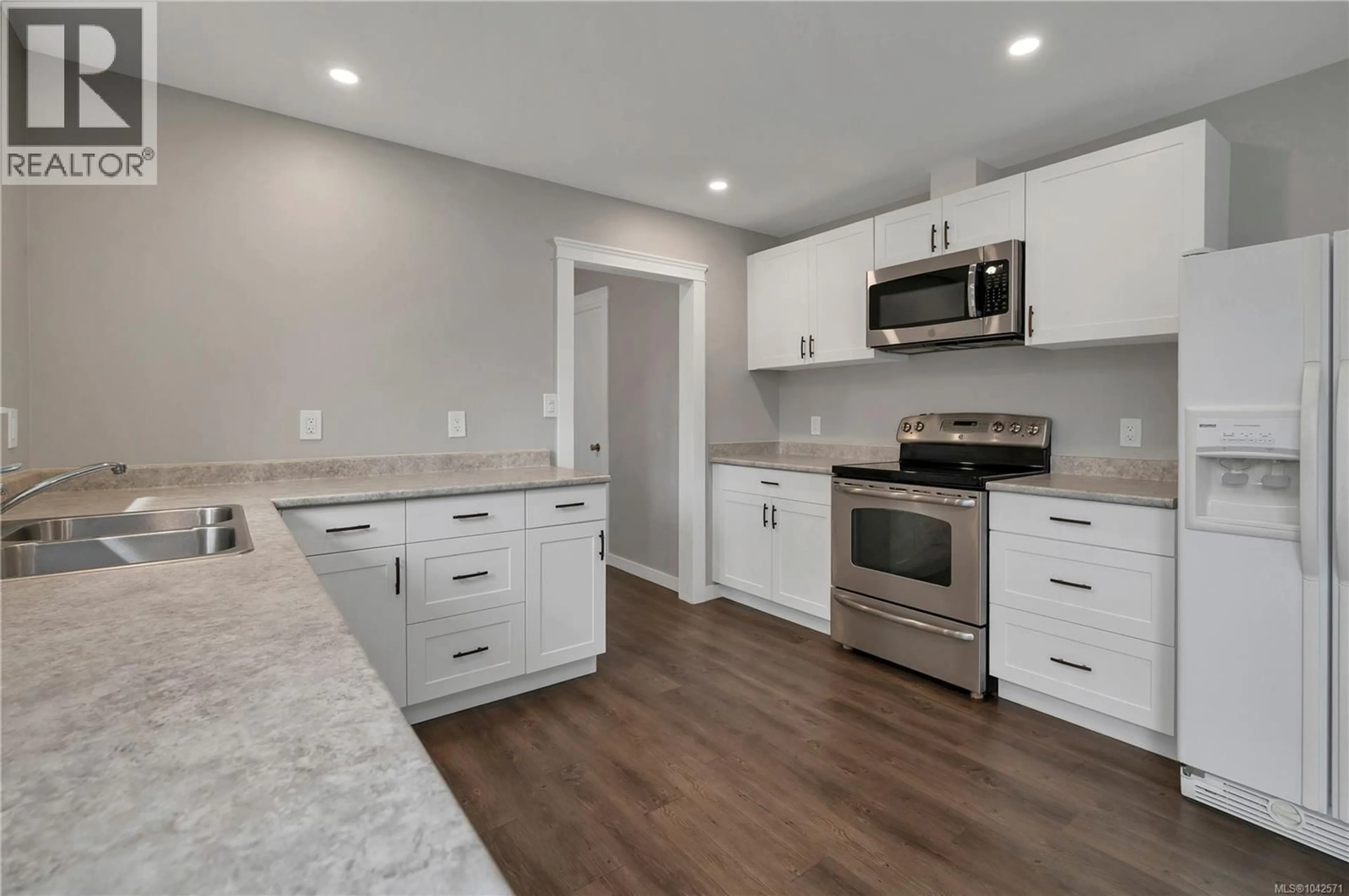 Open concept kitchen, unknown for 277 CAROLYN ROAD, Campbell River British Columbia V9W3M2