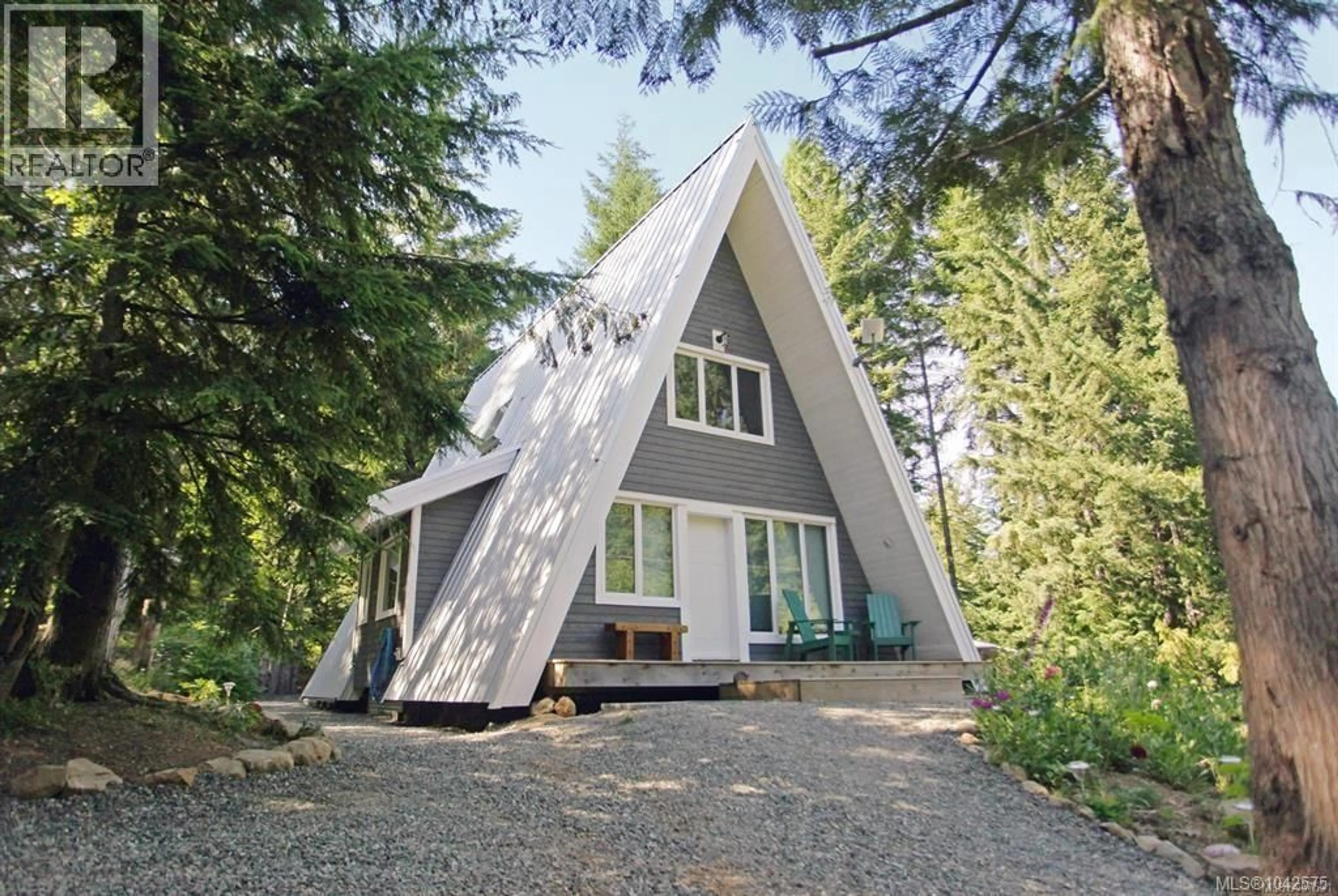 Home with vinyl exterior material, mountain view for 5461 GROUSE ROAD, Courtenay British Columbia V9J1L2