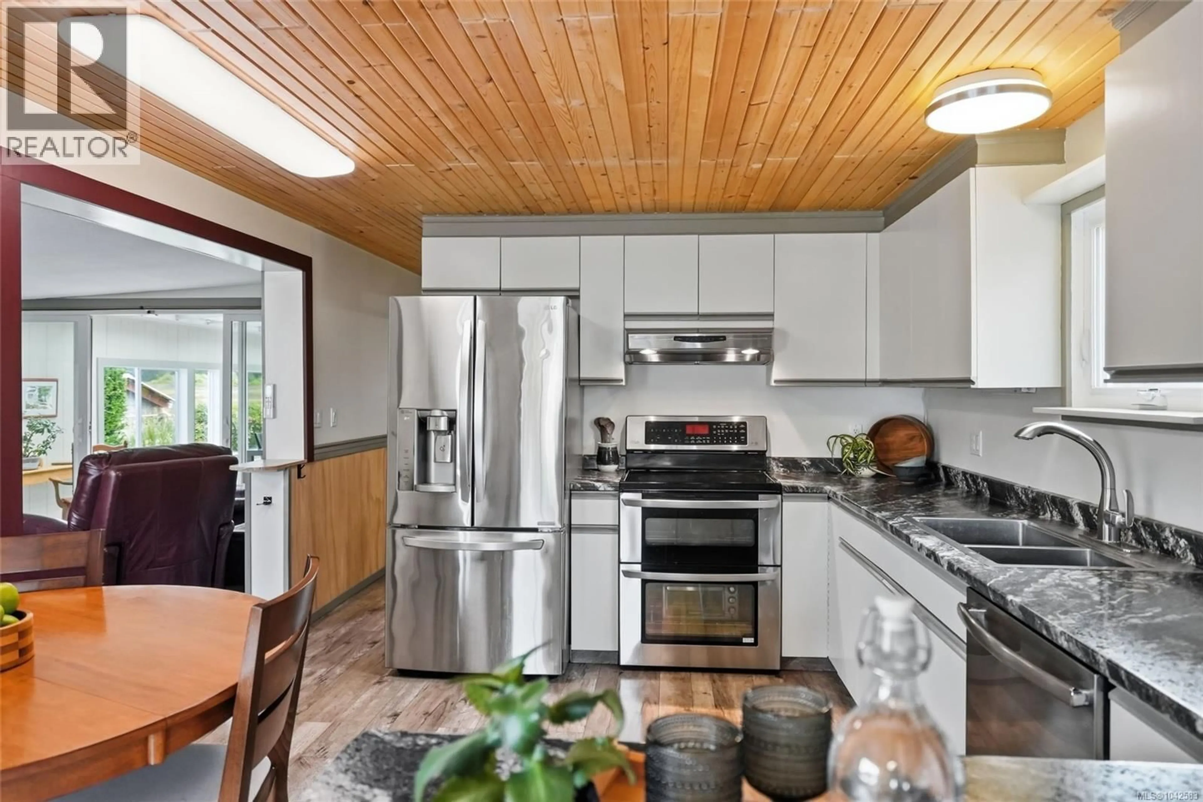 Open concept kitchen, unknown for 26 - 150 CORFIELD STREET NORTH, Parksville British Columbia V9P1N9