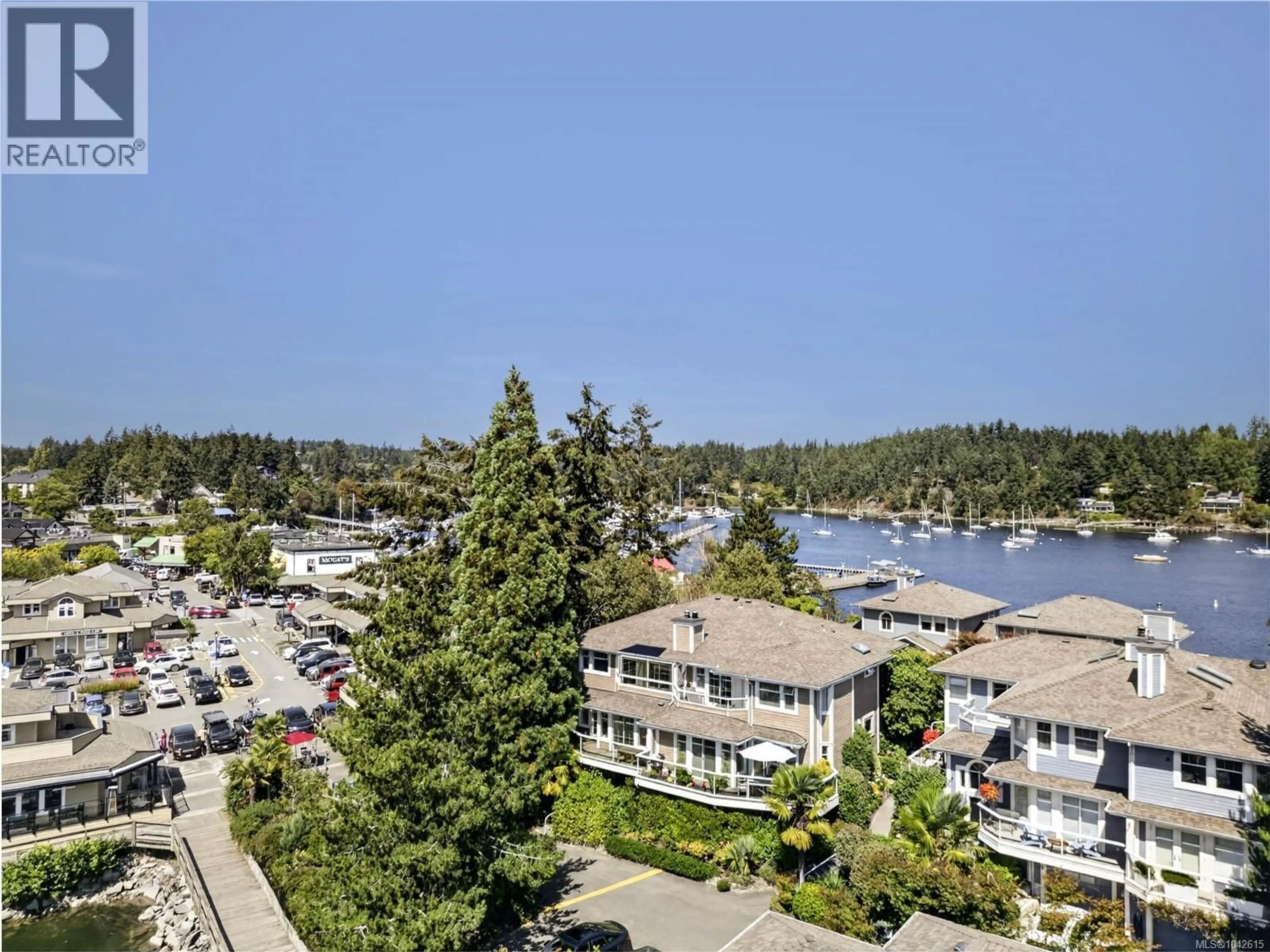 A pic from outside/outdoor area/front of a property/back of a property/a pic from drone, water/lake/river/ocean view for 3 - 111 FULFORD-GANGES ROAD, Salt Spring British Columbia V8K2R9