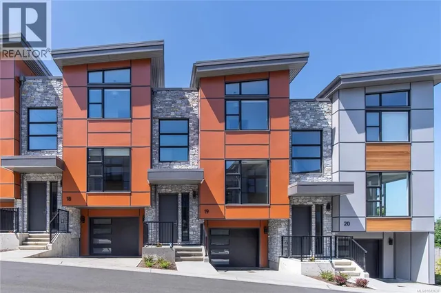 19 - 4253 DIEPPE ROAD, Saanich 2