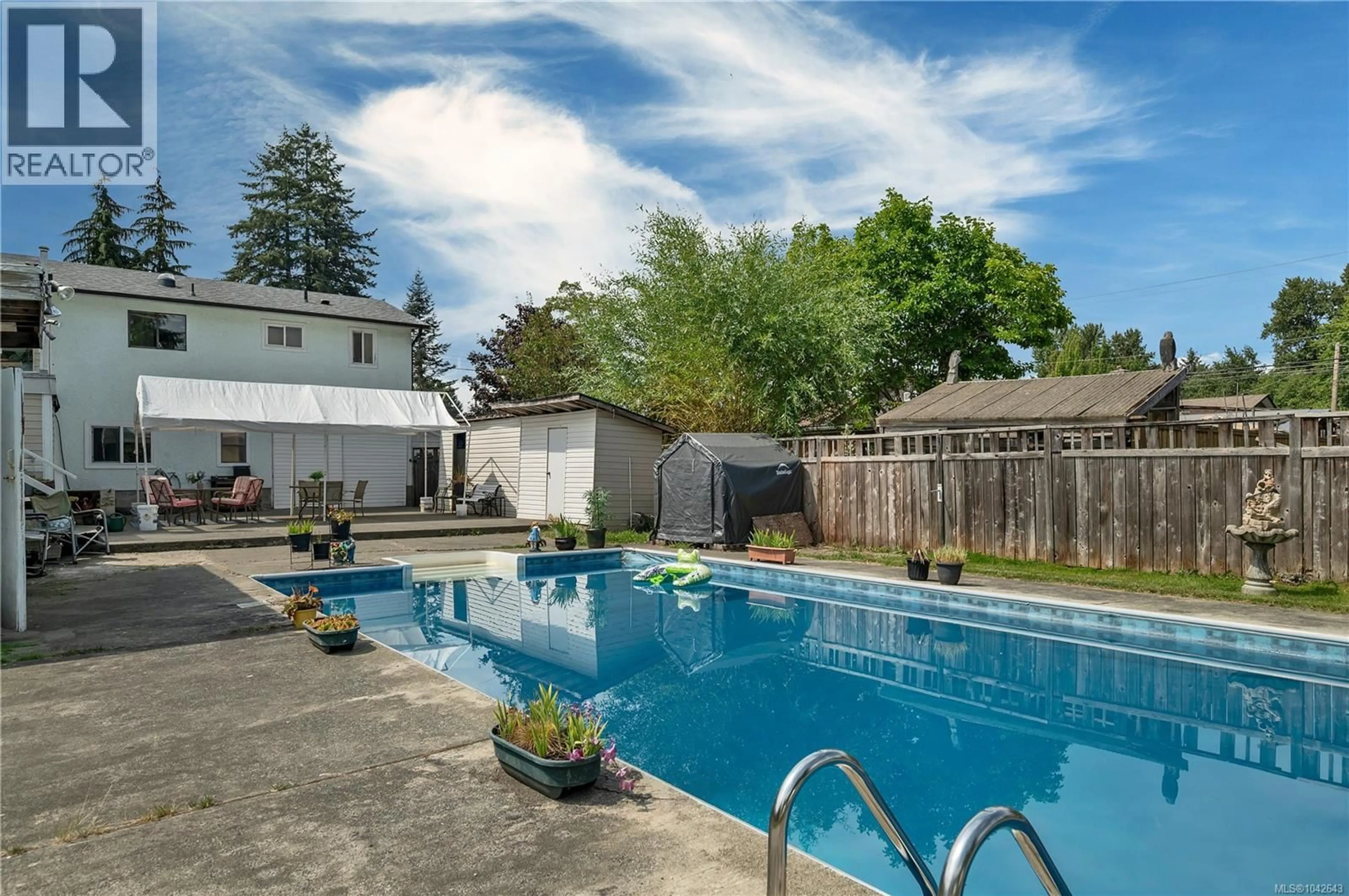 Pool for 2605 SODERHOLM ROAD, Campbell River British Columbia V9W1M2