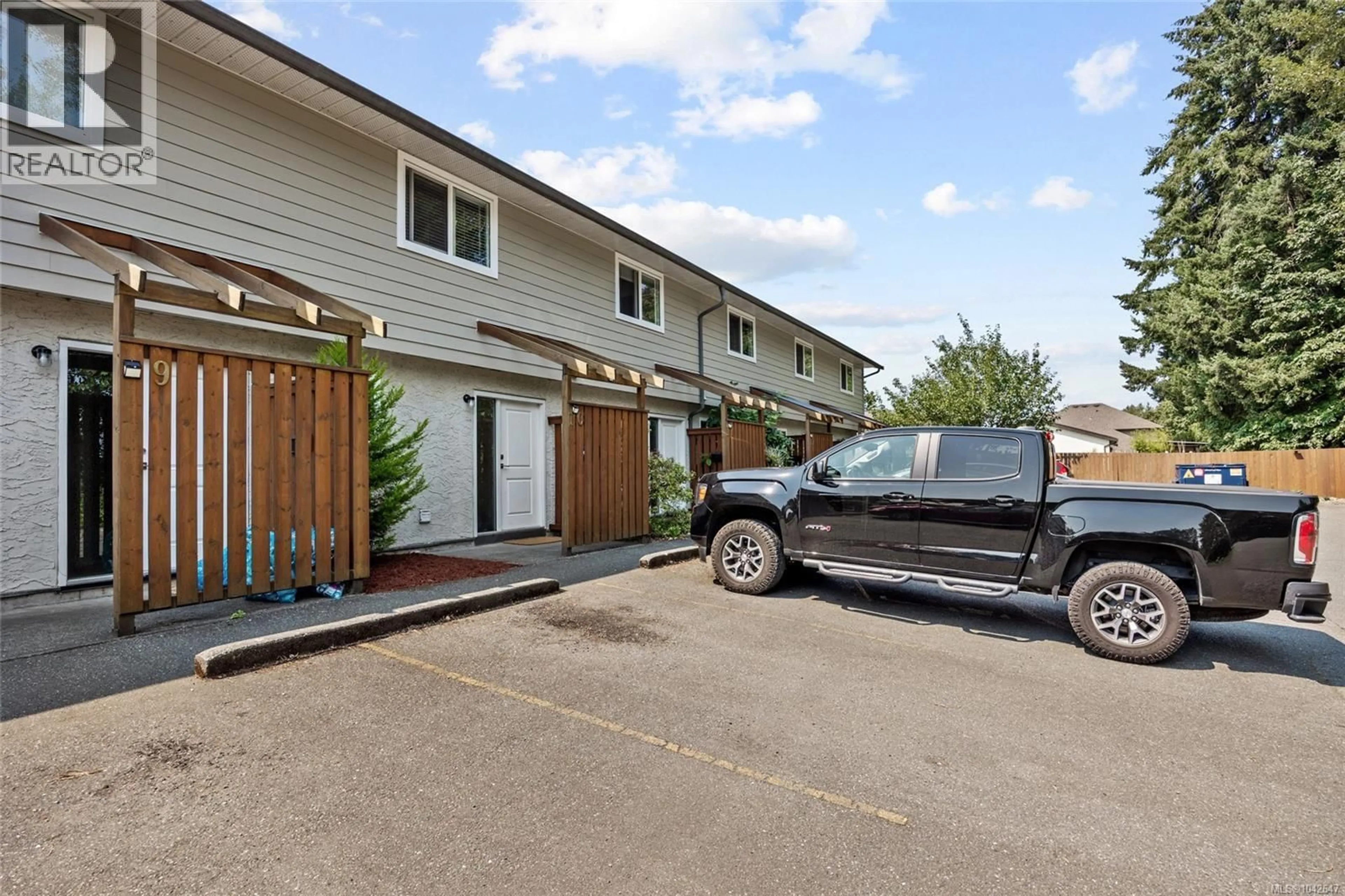 Unknown for 10 - 951 17TH STREET, Courtenay British Columbia V9N7P8