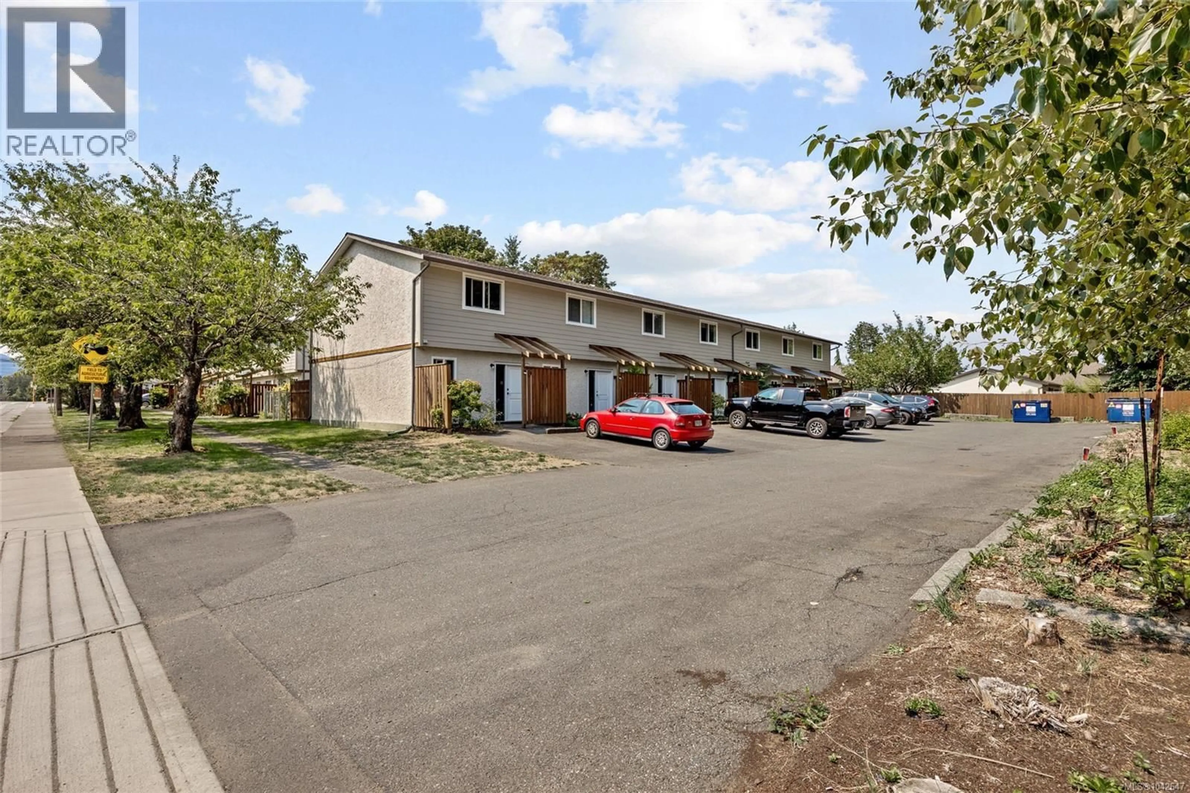 Unknown for 10 - 951 17TH STREET, Courtenay British Columbia V9N7P8