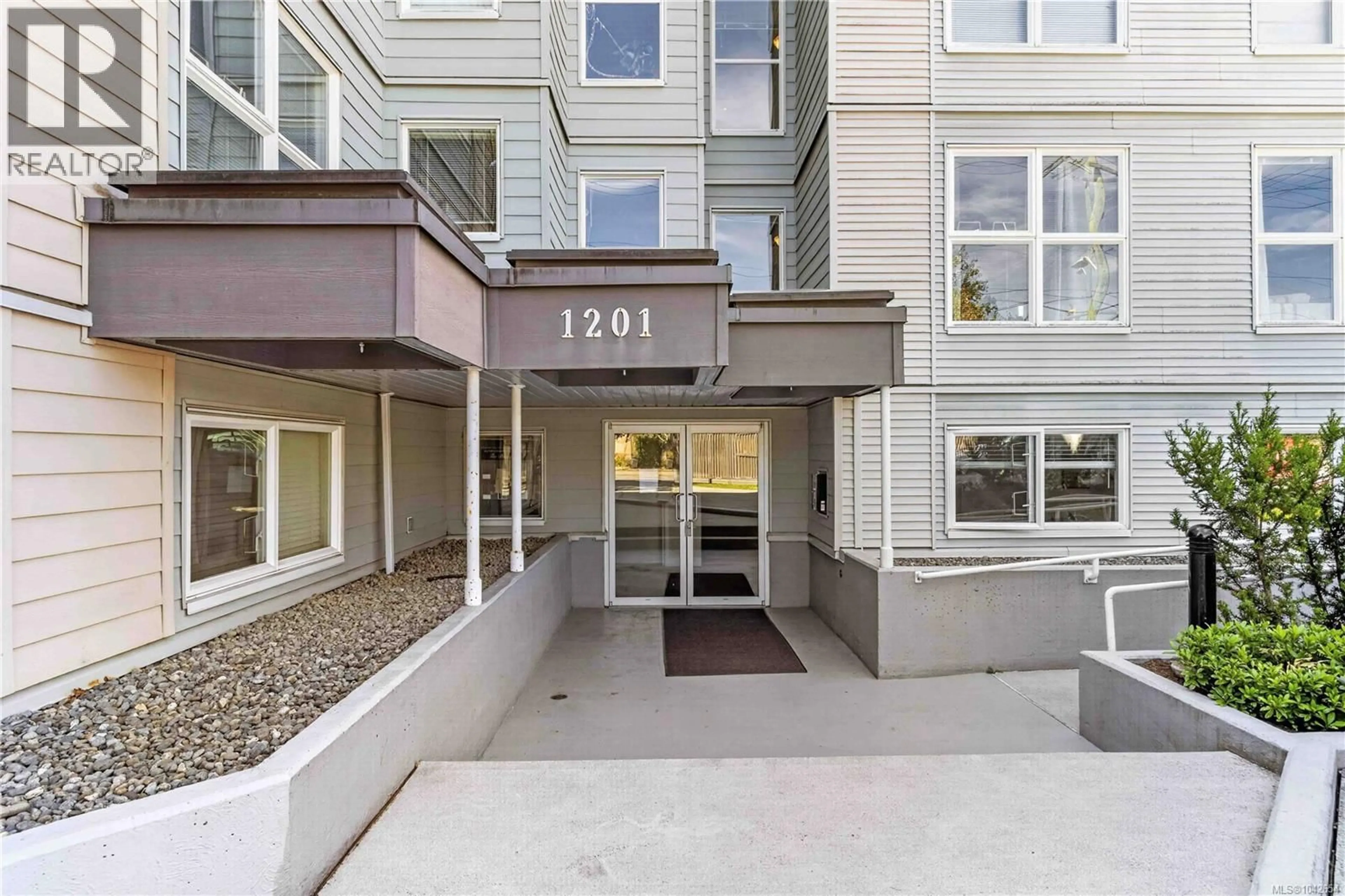 Unknown for 311 - 1201 HILLSIDE AVENUE, Victoria British Columbia V8T2B1