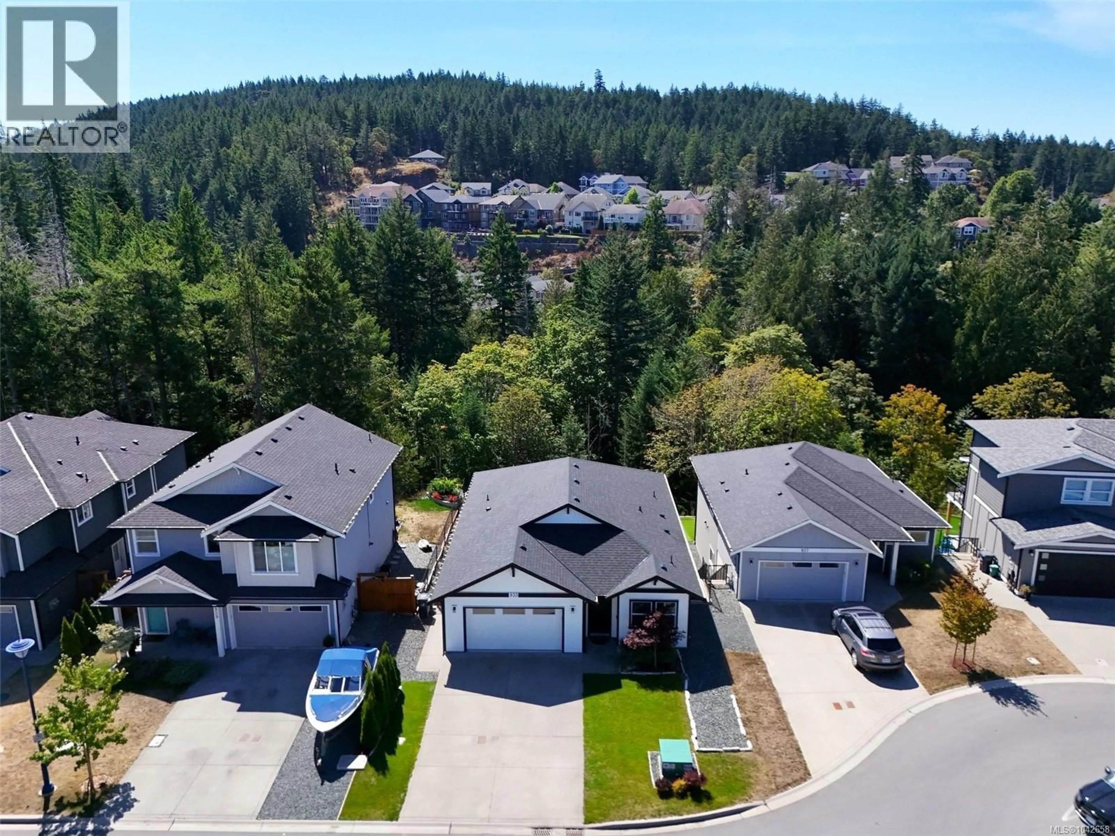 A pic from outside/outdoor area/front of a property/back of a property/a pic from drone, unknown for 933 BLAKEON PLACE, Langford British Columbia V9C0R3