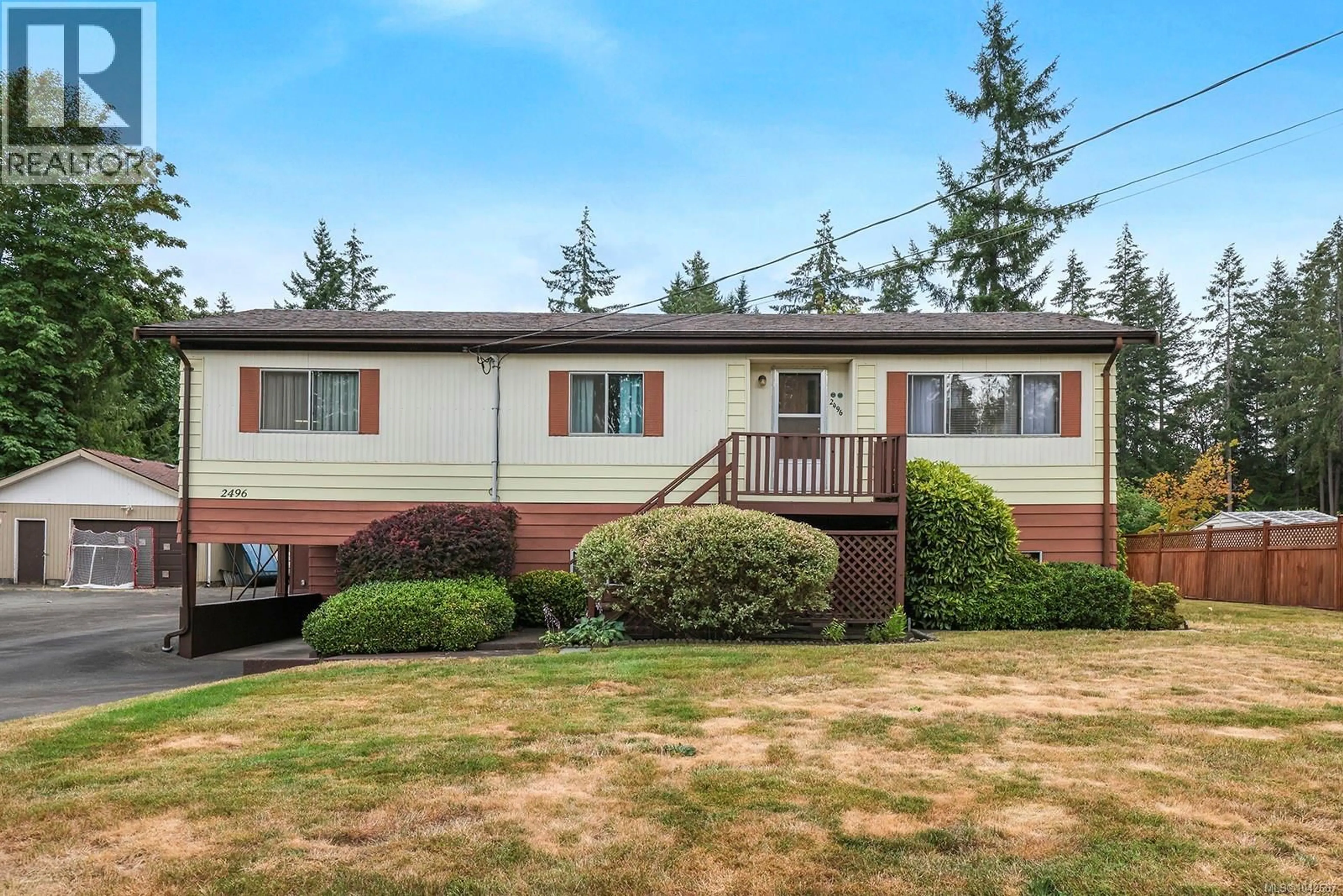 Home with vinyl exterior material, mountain view for 2496 CRYSTAL DRIVE, Courtenay British Columbia V9N9J9