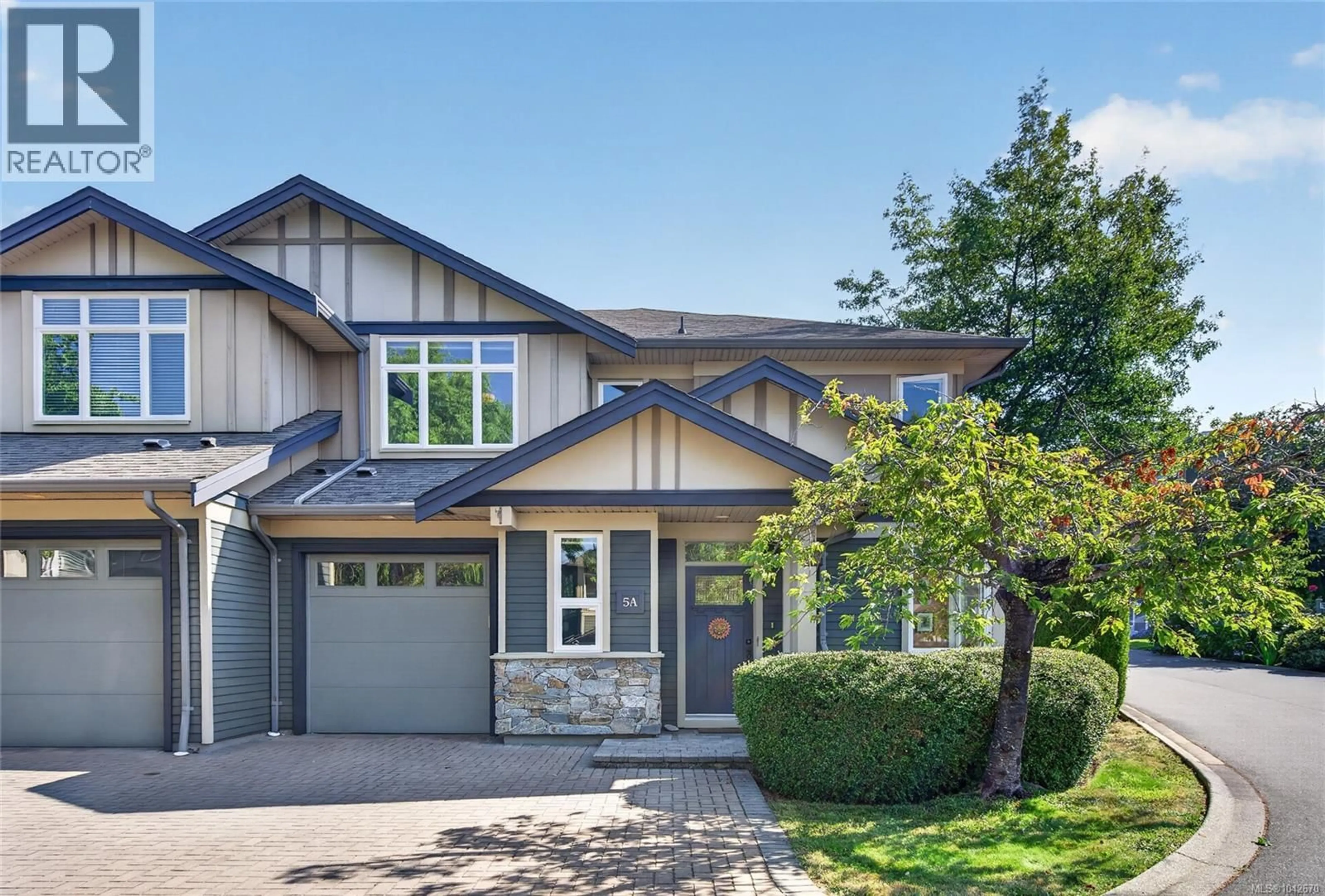 Home with vinyl exterior material, street for 5A - 7250 WEST SAANICH ROAD, Central Saanich British Columbia V8M0A3