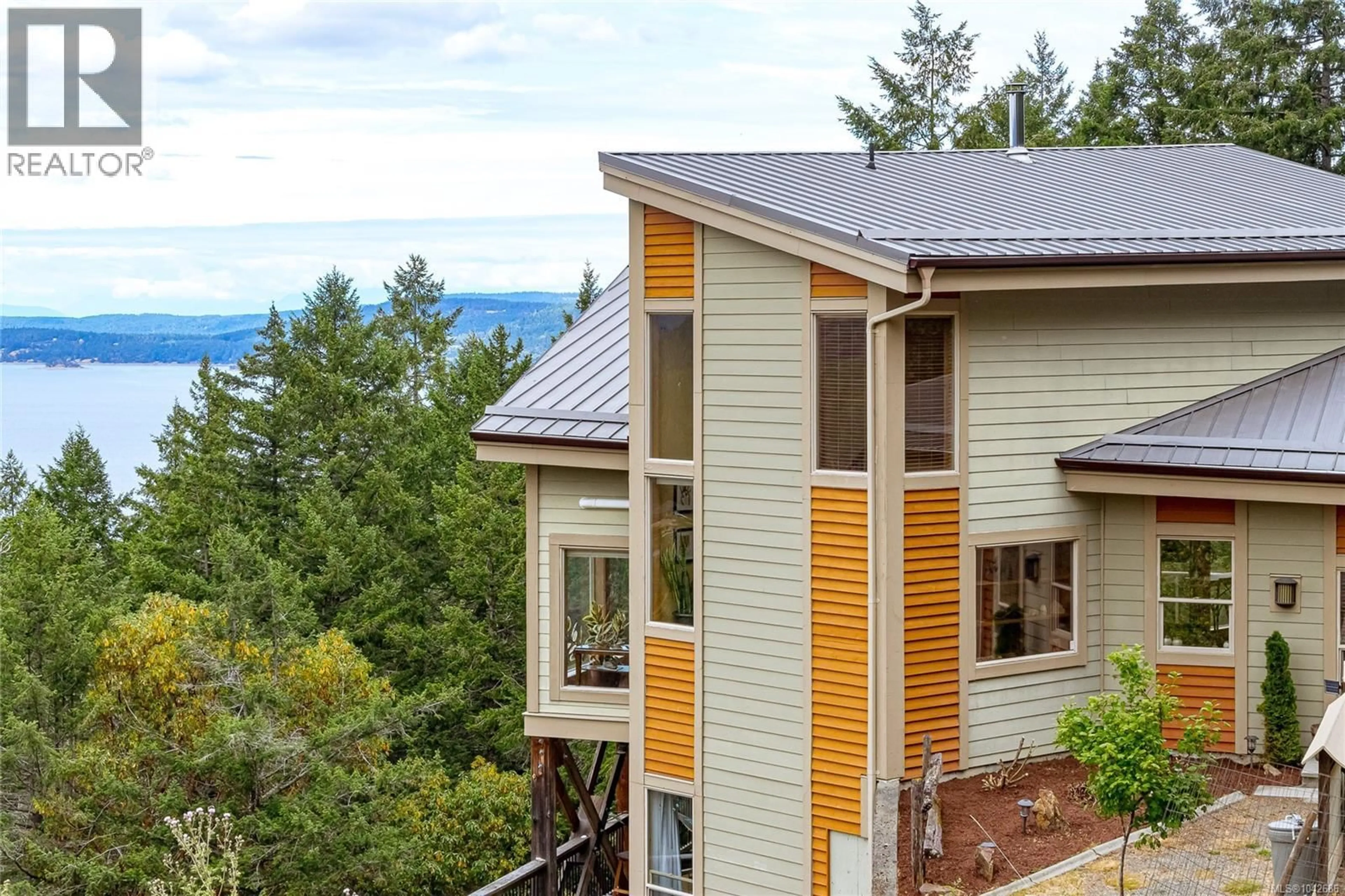 Home with vinyl exterior material, unknown for 1411 GEORGIA PARK HEIGHTS ROAD, Crofton British Columbia V9L5W7